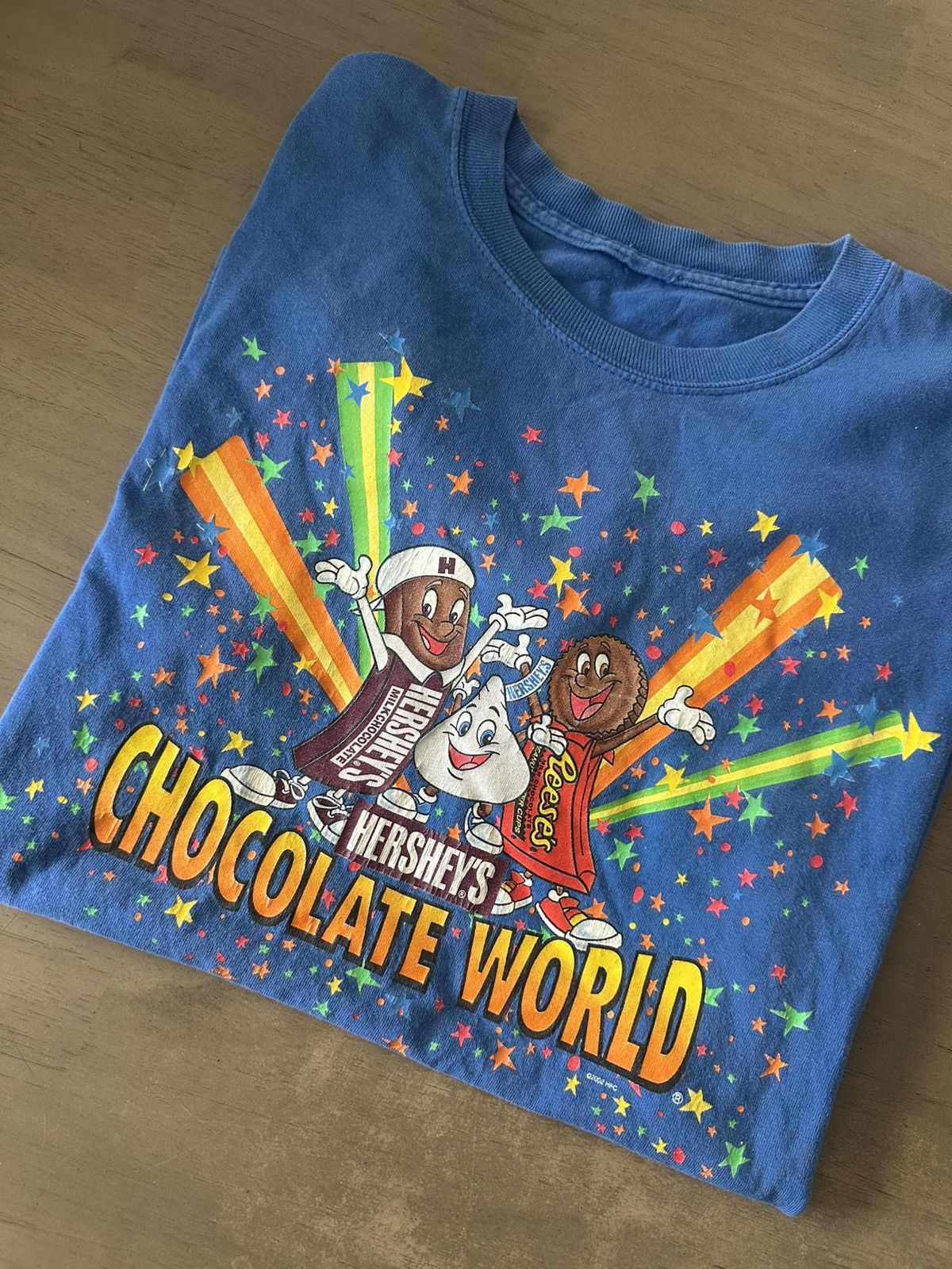 Vintage Med/L 2002 Hersheys Chocolate World Blue T-Shirt No Size Tag Size US L / EU 52-54 / 3 - 3 Thumbnail