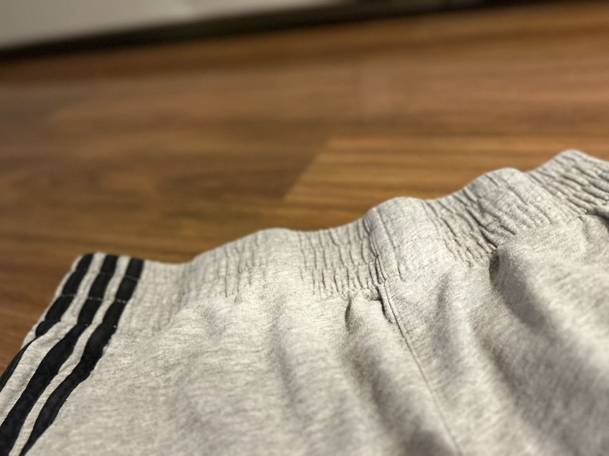 Adidas Adidas 3 Stripe Joggers Size 34" / US 12 / IT 48 - 4 Thumbnail