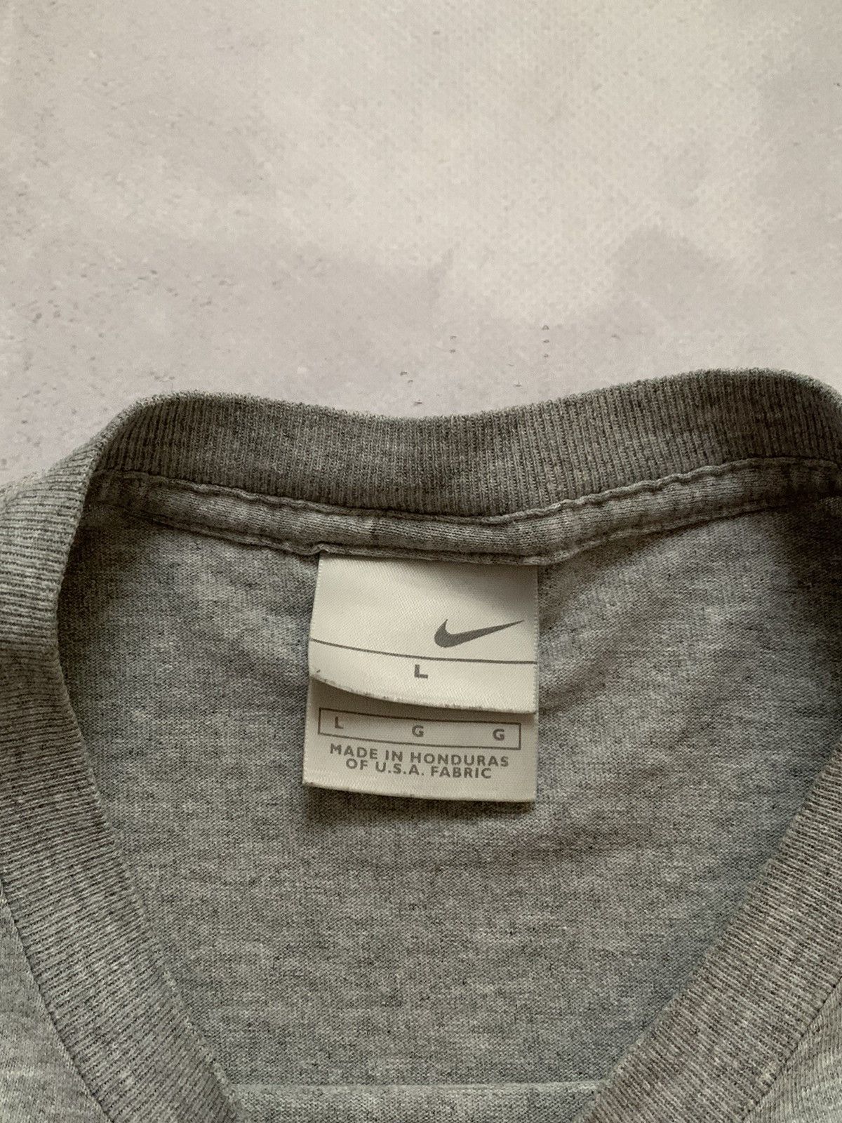 Nike Nike Vintage New York 2000s Gray T-Shirt Size US L / EU 52-54 / 3 - 6 Thumbnail