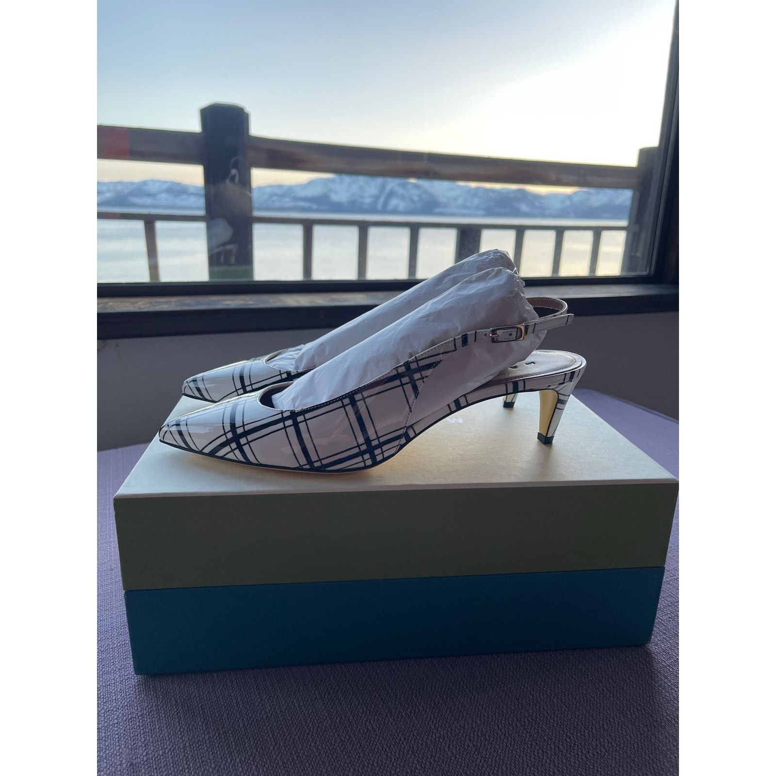 Marni Marni Rhythm Slingback in White/Black NWT size 37 RUNWAY Size US 7 / IT 37 - 1 Thumbnail