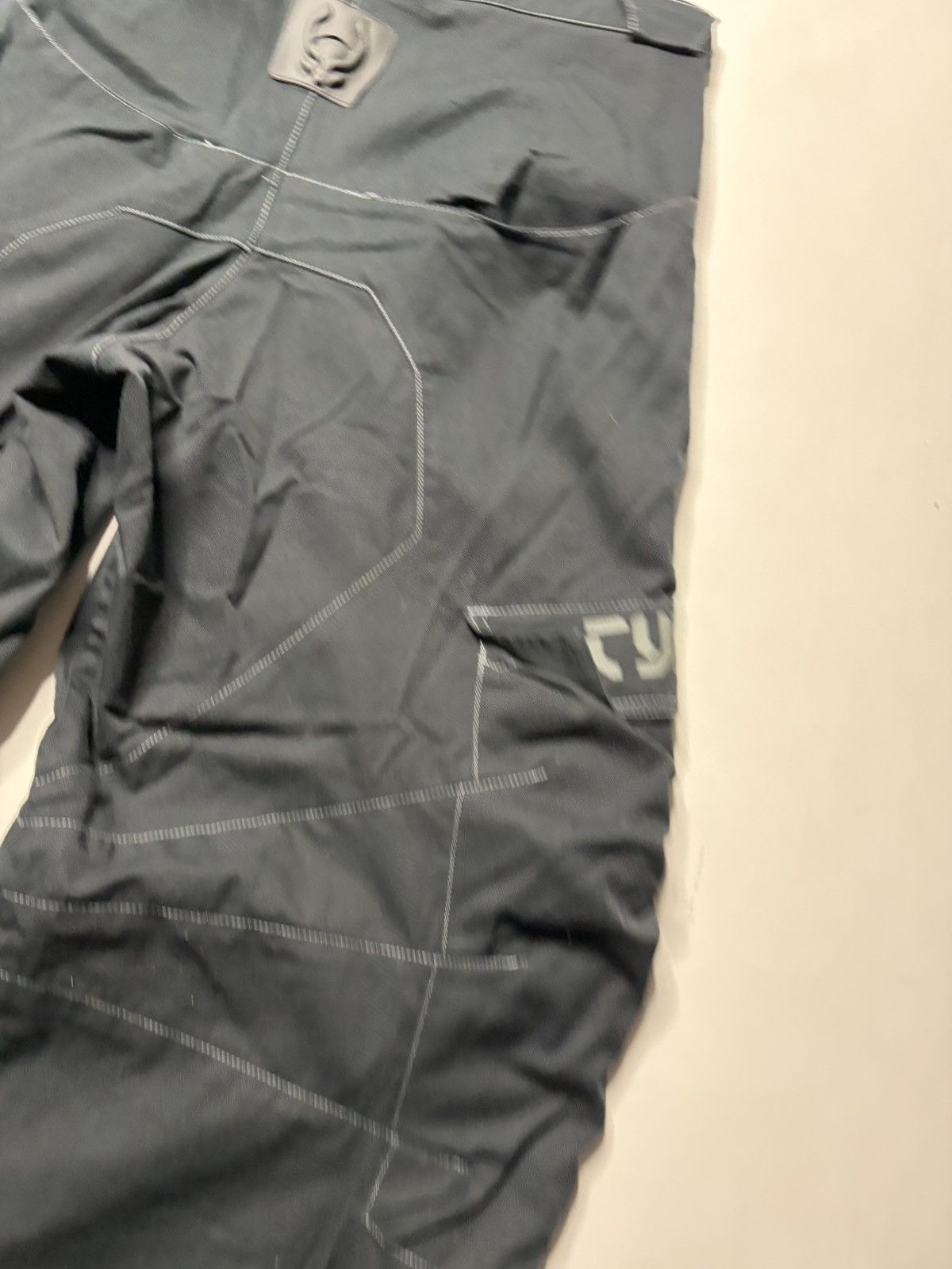 Other Cyberdog cargo pants Size US 30 / EU 46 - 18 Thumbnail