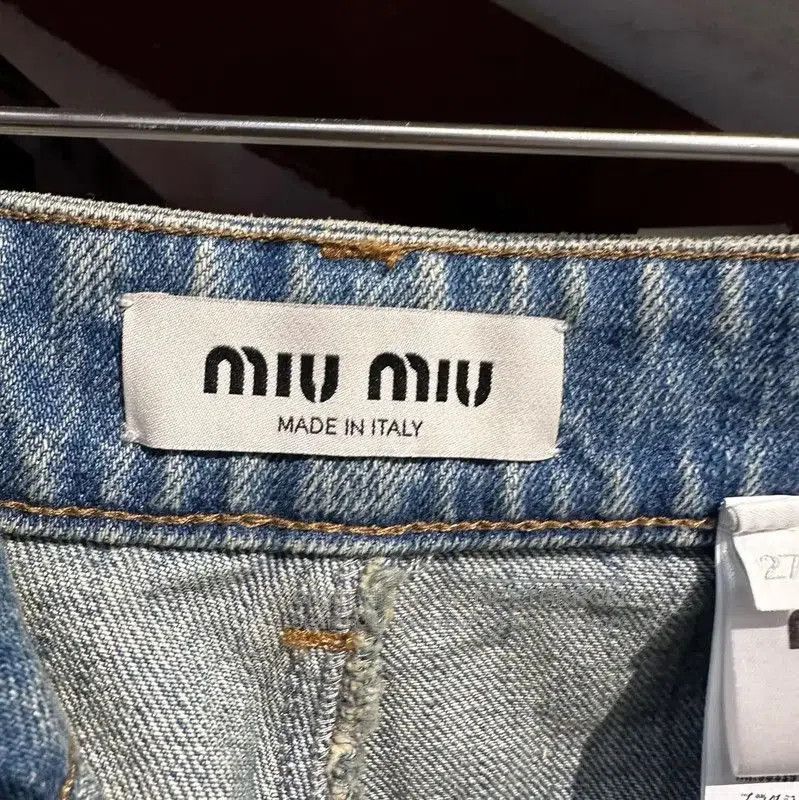 Miu Miu Miu Miu Women's Blue Denim Shorts . Size 26" / US 2 / IT 38 - 6 Thumbnail