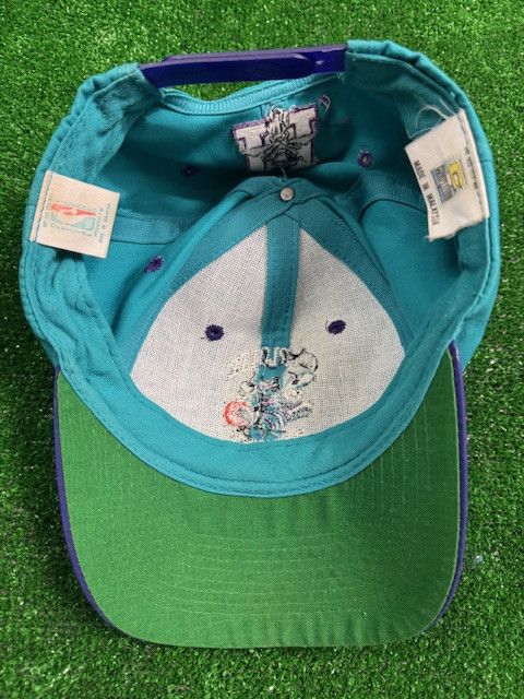 Logo 7 × NBA × Vintage Vintage Charlotte Hornets NBA Logo 7 Cap Size ONE SIZE - 3 Thumbnail
