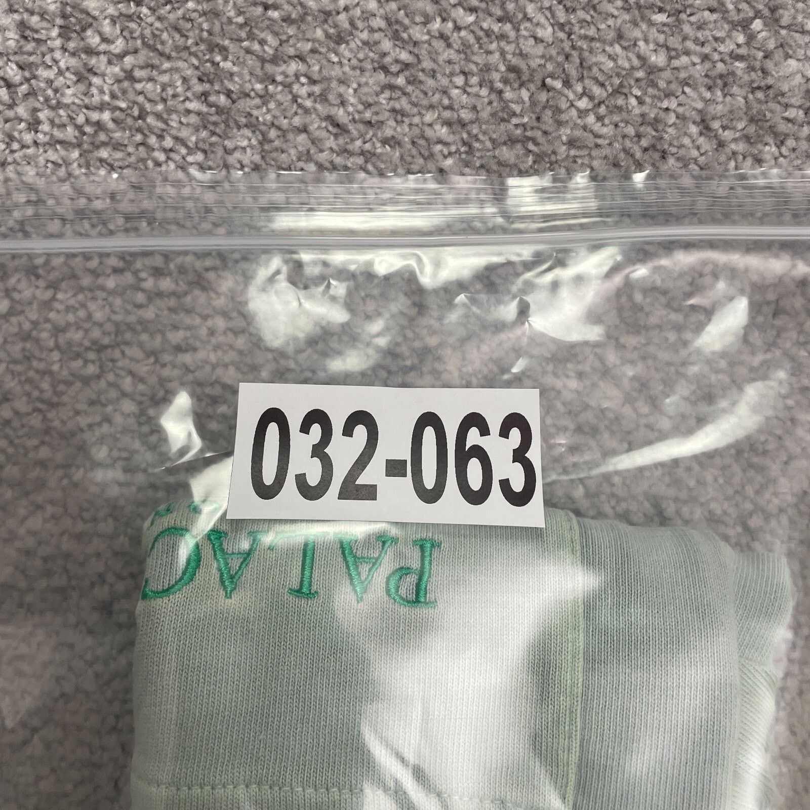Palace Palace Skateboard Heavyweight T-Shirt Men Small Light Green Size US S / EU 44-46 / 1 - 13 Thumbnail