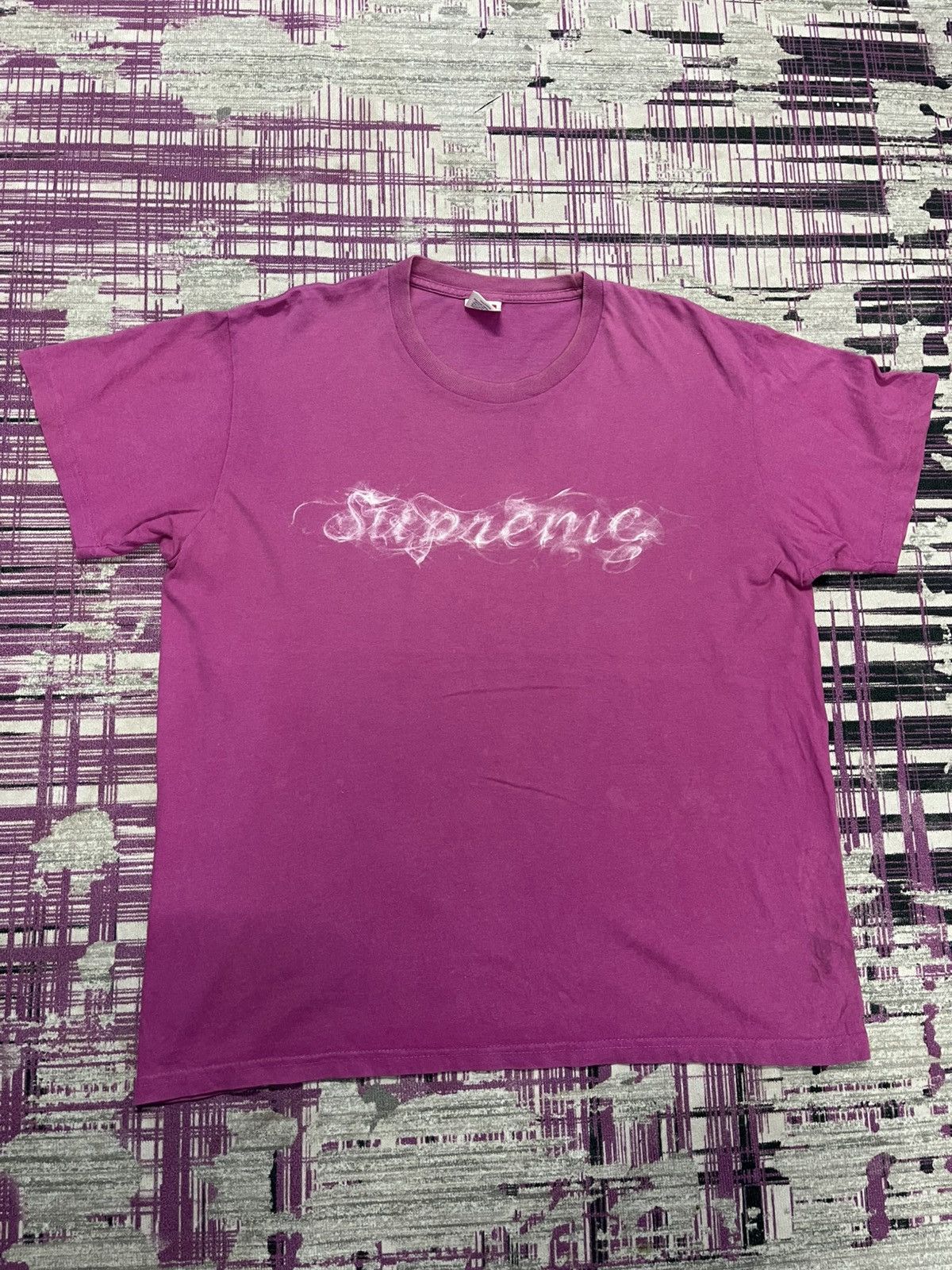 Supreme VINTAGE FW19 SUPREME PINK SMOKE LOGO VERY RARE Size US M / EU 48-50 / 2 - 1 Thumbnail
