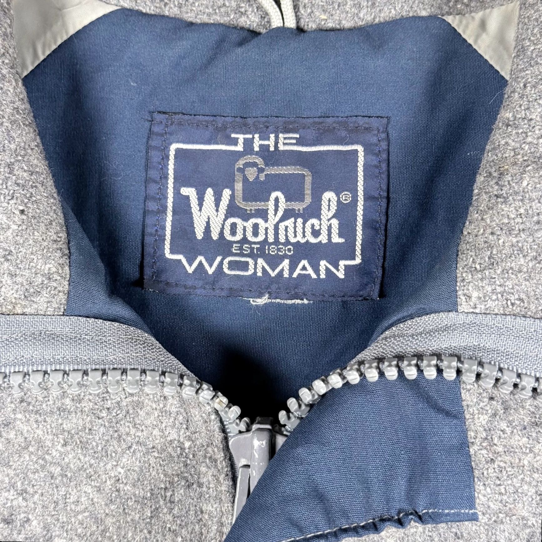 Vintage VINTAGE Woolrich Coat Gray Wool Long Sleeve Pockets Women Large Parka 90s Outdoor USA Womens Size L / US 10 / IT 46 - 7 Thumbnail