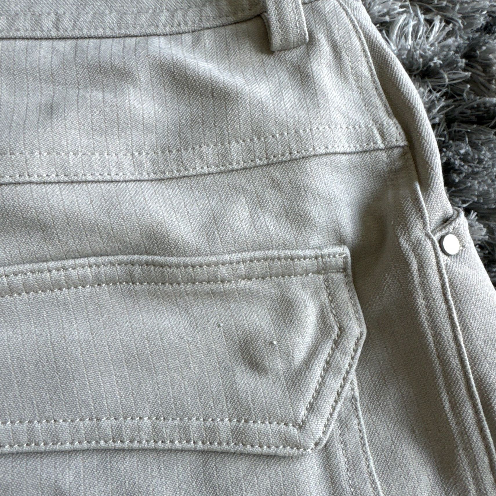 Lululemon Lululemon Men’s Shorts Chino Flat Front Pockets Size 30 Yellow Regular Used Size US 30 / EU 46 - 7 Thumbnail