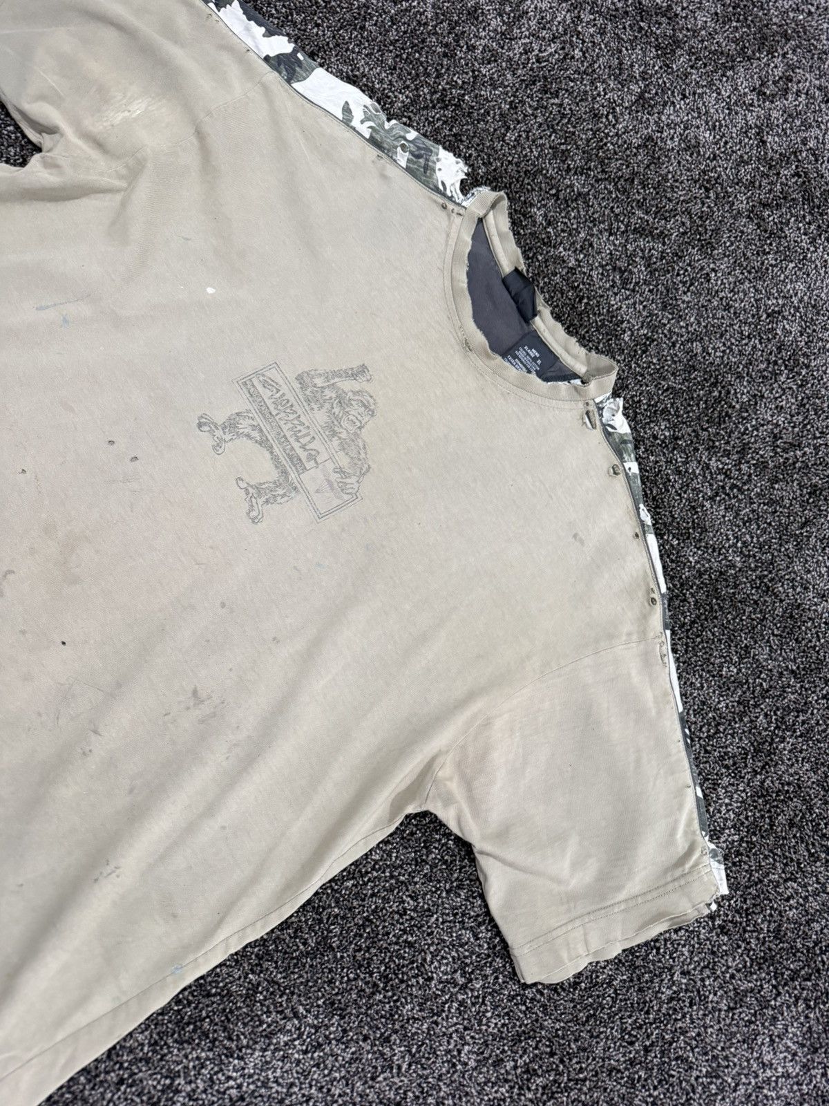 Vintage Vintage No Boundaries Guerrilla Camo Thrashed Faded Tee Size US XL / EU 56 / 4 - 7 Thumbnail