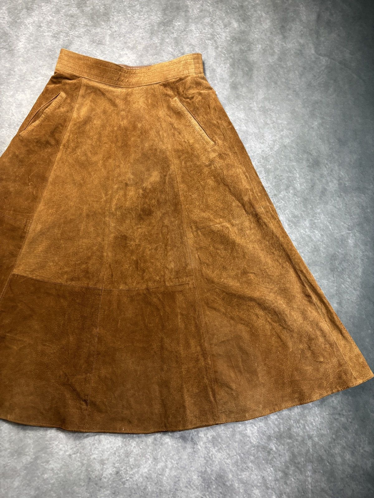 Leather × Marks & Spencer × Vintage 1960s Vintage Suede Skirt 1970s Suede Maxi Skirt St. Michael Size 28" / US 6 / IT 42 - 15 Thumbnail