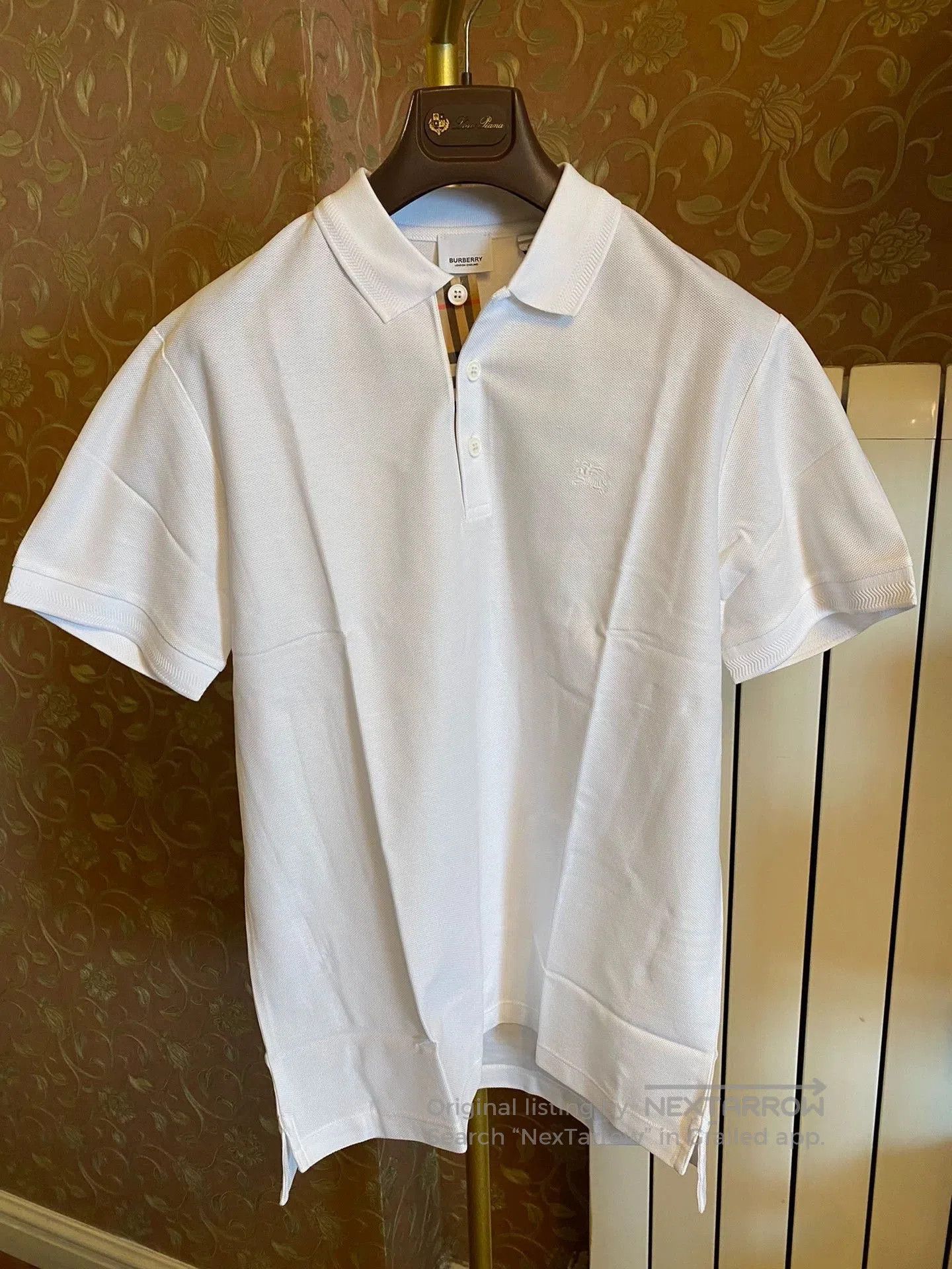 Burberry White Short. Size US L / EU 52-54 / 3 - 1 Thumbnail