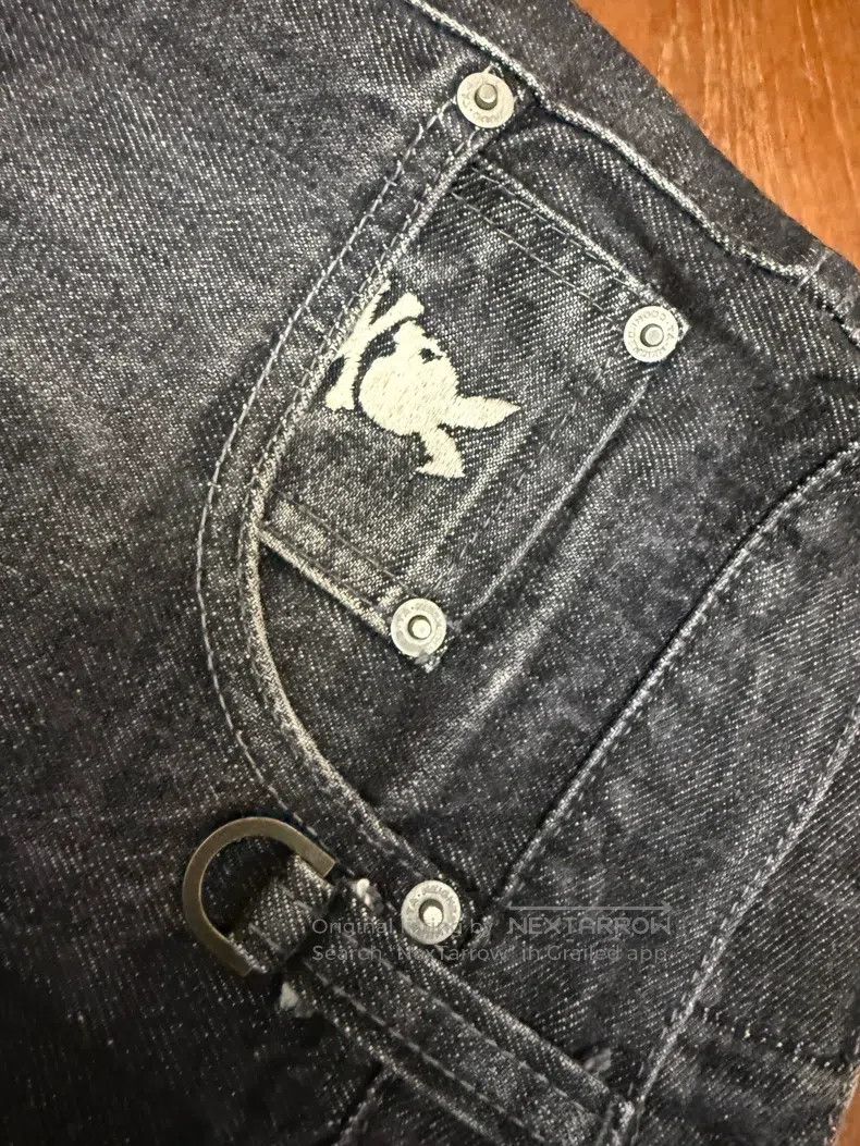Neighborhood Neighborhood size M jeans Size US 27 - 5 Thumbnail