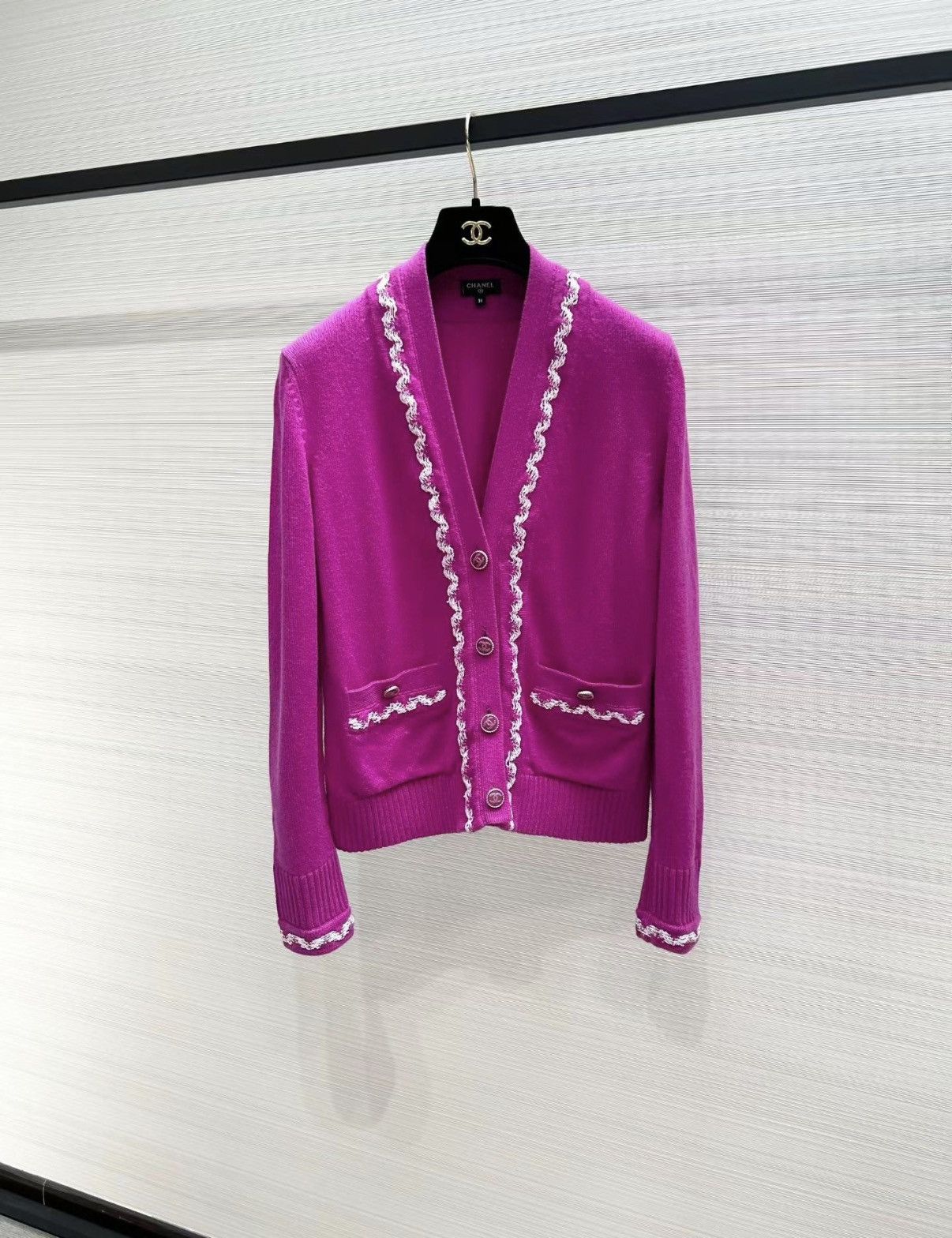 Chanel Chanel 21P Early Spring Collection Hot Cashmere Cardigan J33 Size XS / US 0-2 / IT 36-38 - 1 Thumbnail