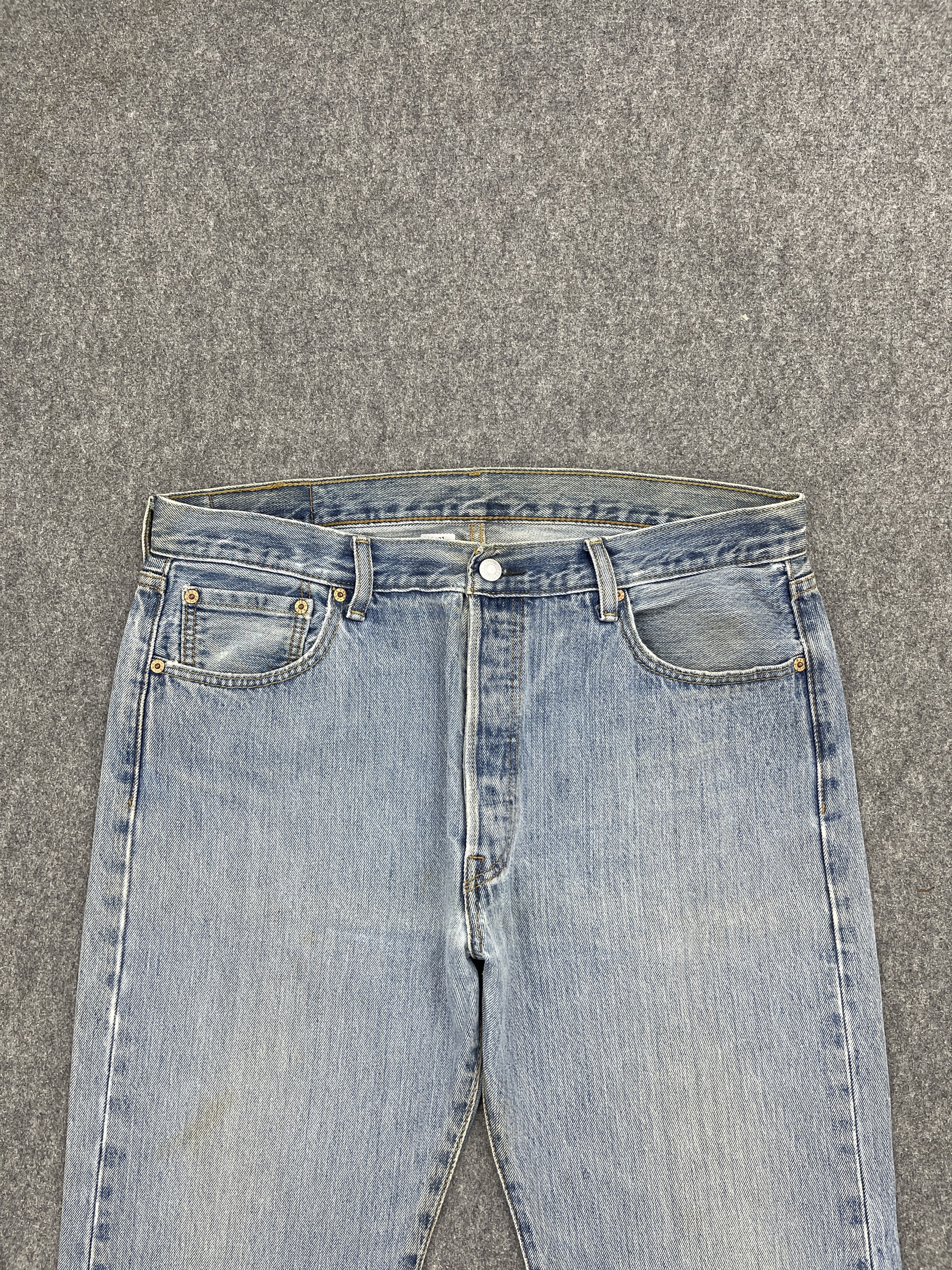 Levi's × Vintage Vintage Levis 501 Light Washed Denim Jeans Size US 35 - 2 Thumbnail