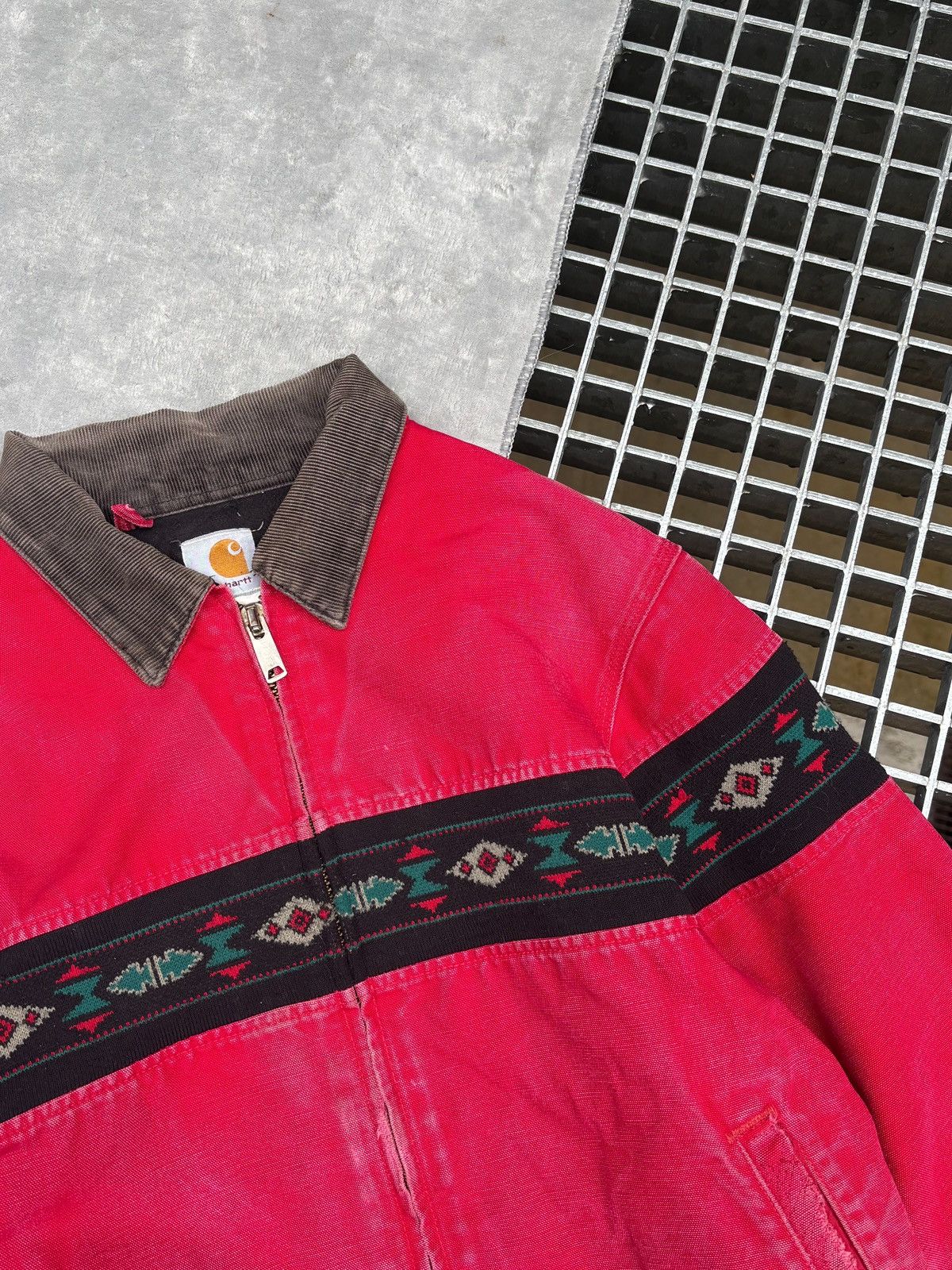 Carhartt × Vintage Carhartt J77 RED 1999 Santa Fe Aztec Southwest Jacket Size US L / EU 52-54 / 3 - 3 Thumbnail