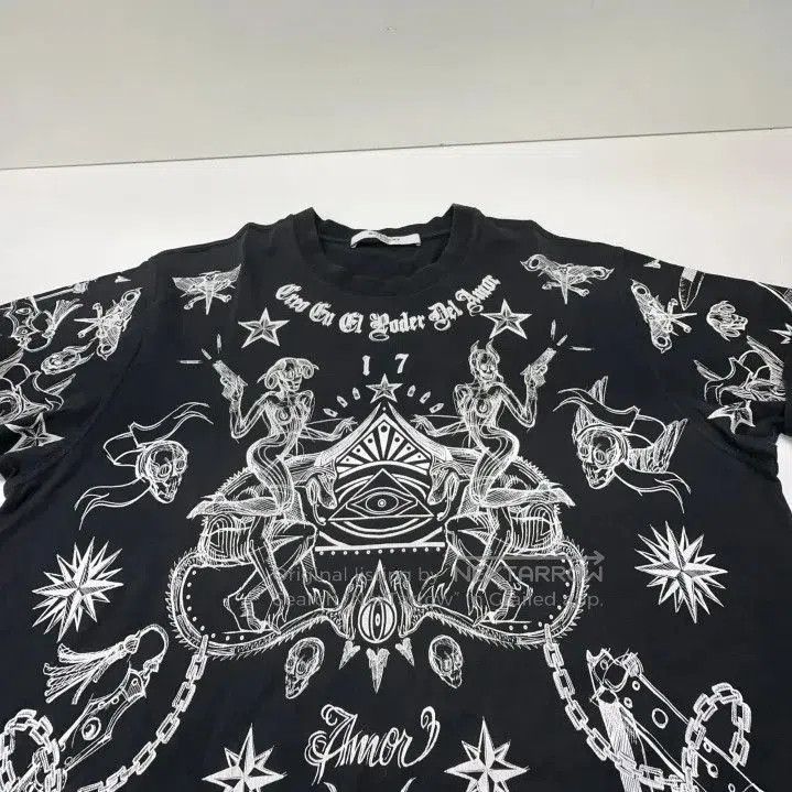 Givenchy Givenchy Printed Short Sleeve Casual T-Shirt. Size US XXS / EU 40 - 6 Thumbnail