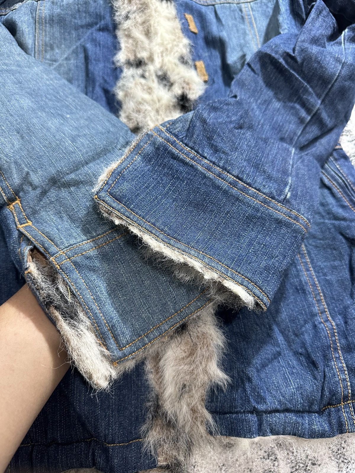 Beauty Beast CRAZY FAUX FUR COLLAR DENIM JACKET VINTAGE Y2K JAPAN STYLE Size US M / EU 48-50 / 2 - 6 Thumbnail