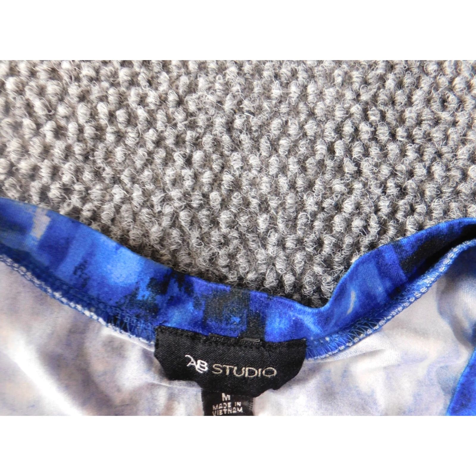 Vintage AB Studio Blouse Womens Medium blue floral stretch pullover top Size M / US 6-8 / IT 42-44 - 4 Thumbnail