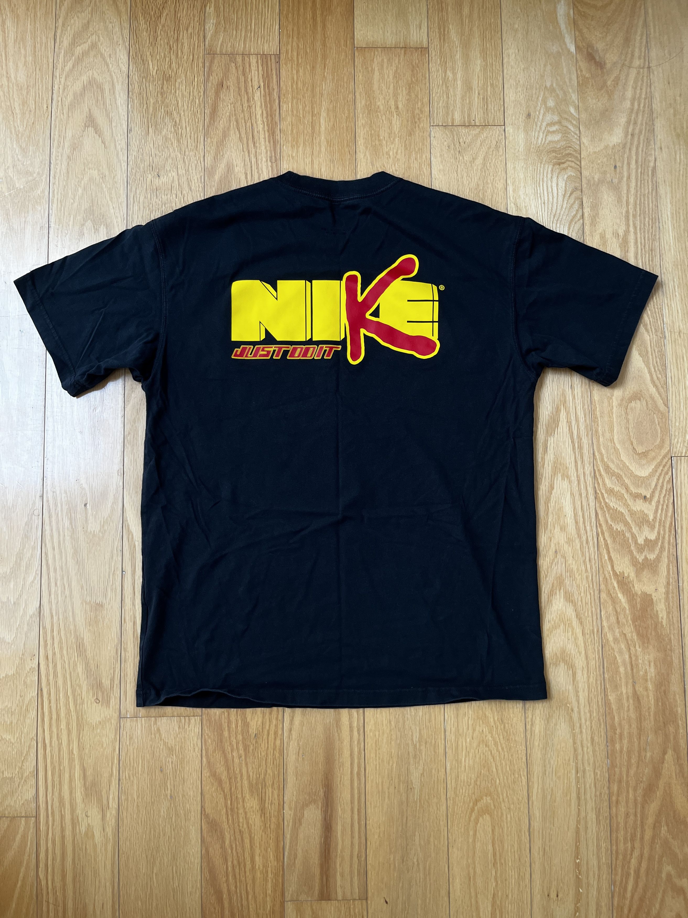 Nike Nike The Nike Tee T Shirt M Size US M / EU 48-50 / 2 - 2 Thumbnail
