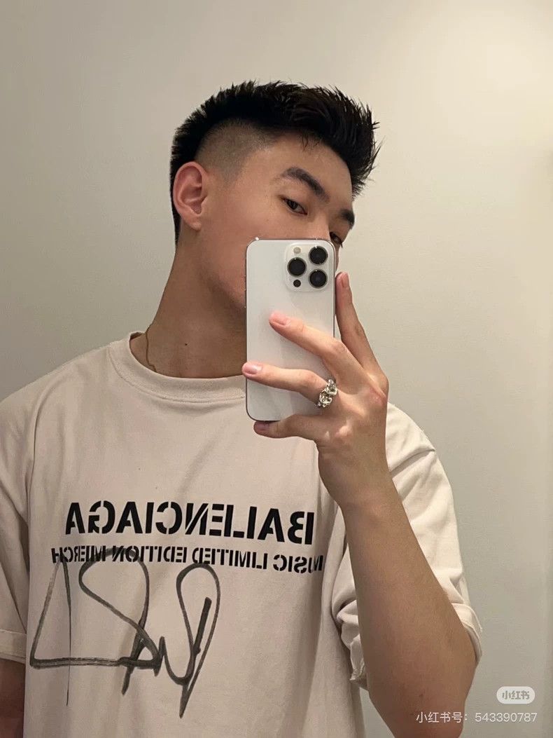 Balenciaga Balenciaga Beige Limited Short Sleeves Size US L / EU 52-54 / 3 - 8 Thumbnail