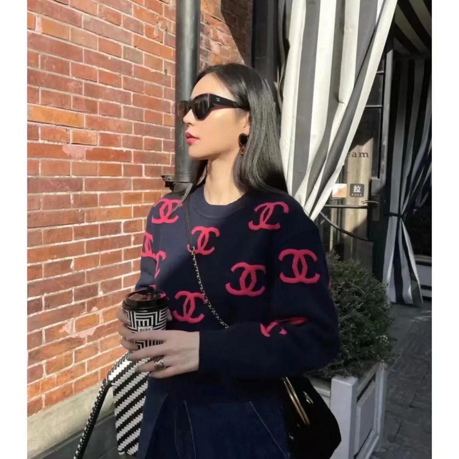 Chanel Chanel 21P Navy Pink CC Logo Cashmere Jumper Sweater 34 Size XS / US 0-2 / IT 36-38 - 7 Thumbnail