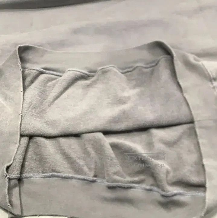 Balenciaga Balenciaga FW22 Logo Graphic Hooded Sweatshirt. Size US S / EU 44-46 / 1 - 5 Thumbnail