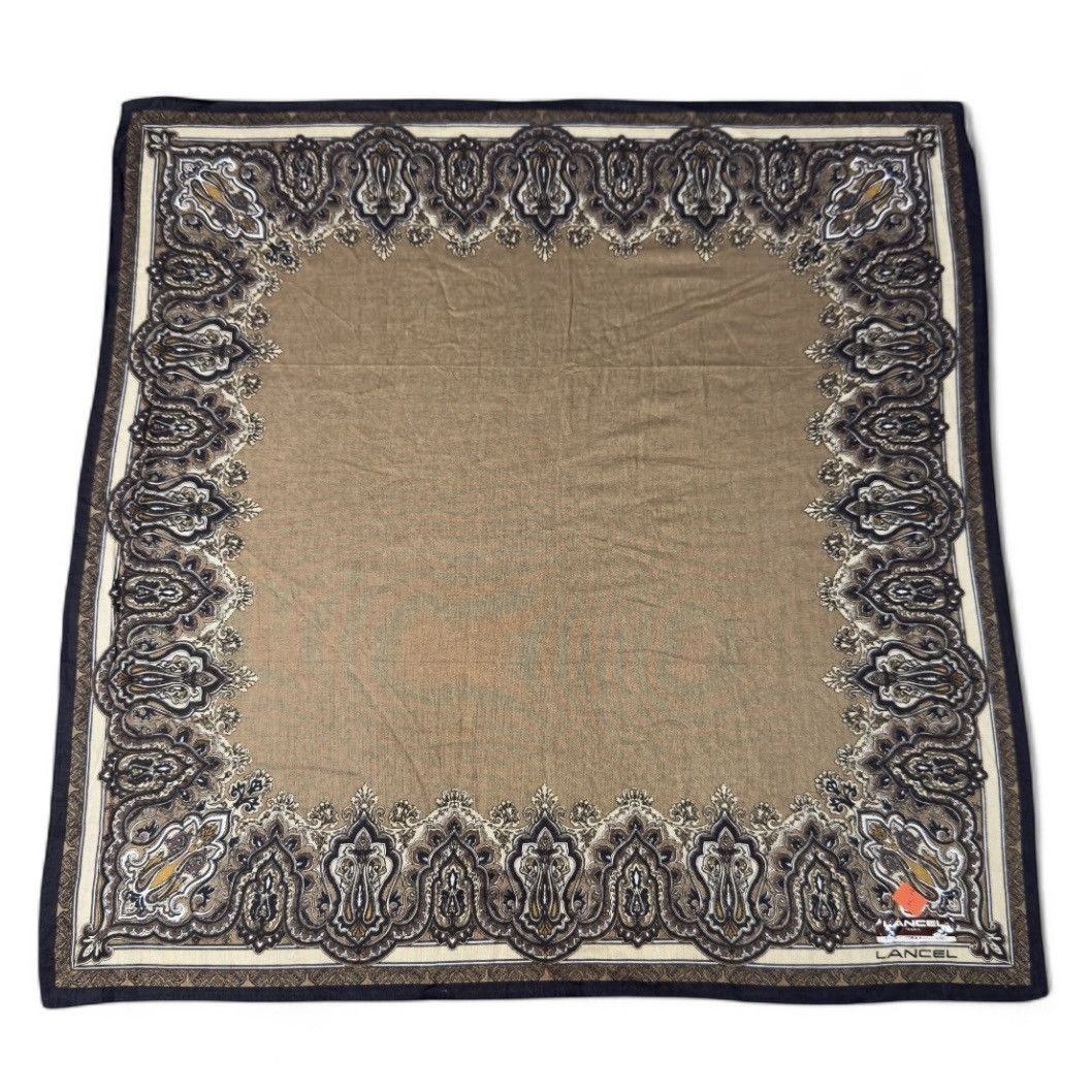 Vintage 🔥Handkerchief | Neckerchief | Bandana | Pocket-square | Size ONE SIZE - 2 Thumbnail