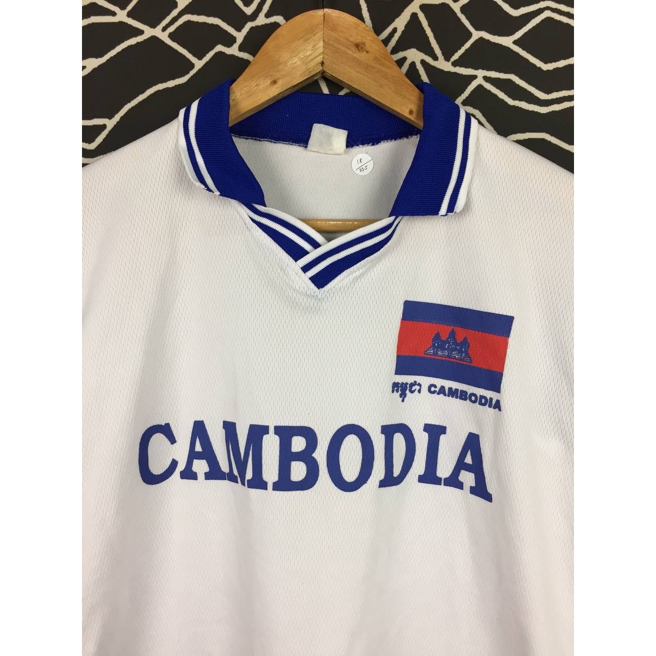 Vintage Cambodia Retro Style Collar Sharp Football Jesey Size US S / EU 44-46 / 1 - 3 Thumbnail