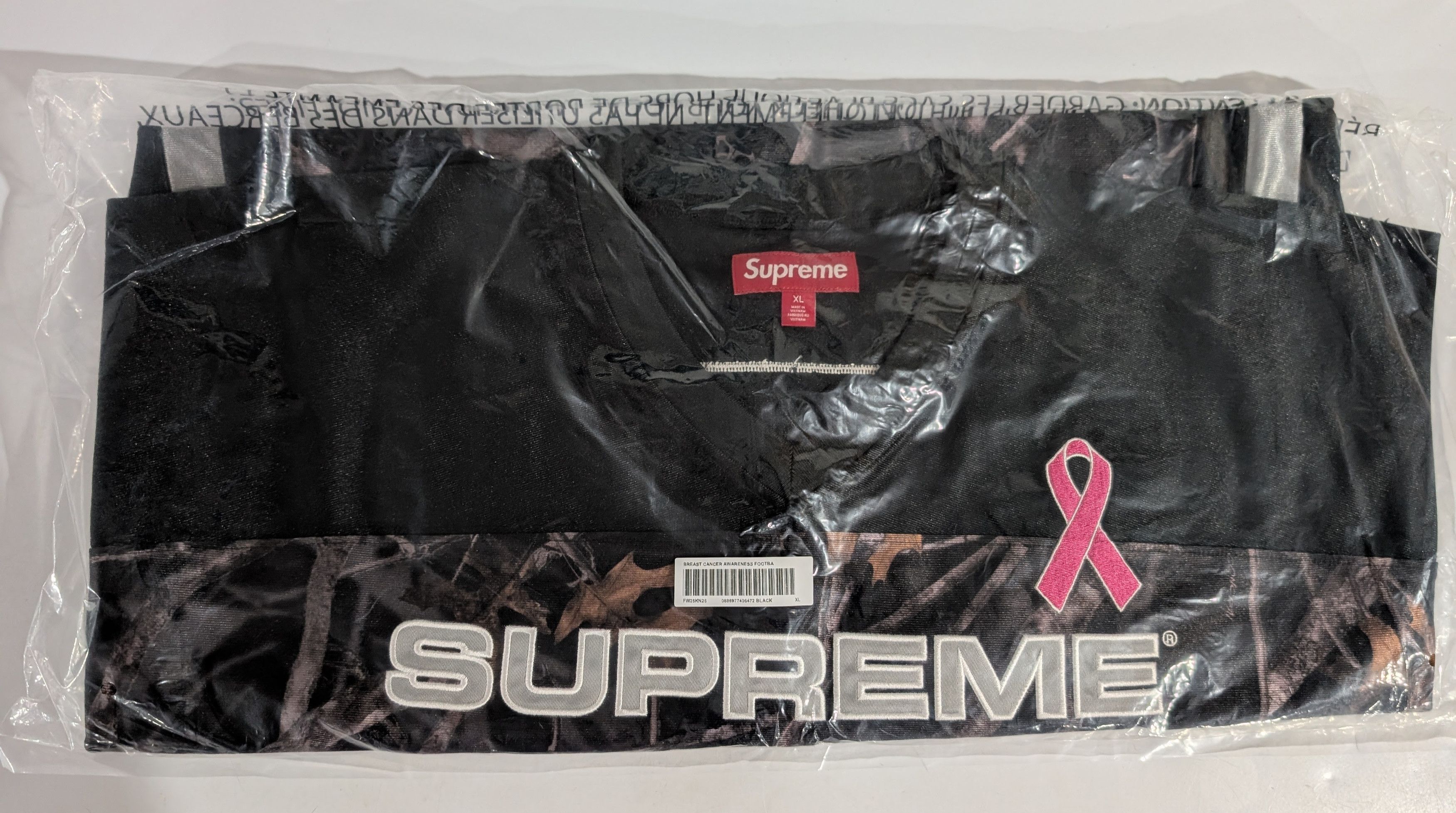 Supreme Supreme Breast Cancer Awareness Football Jersey Size US XL / EU 56 / 4 - 3 Thumbnail