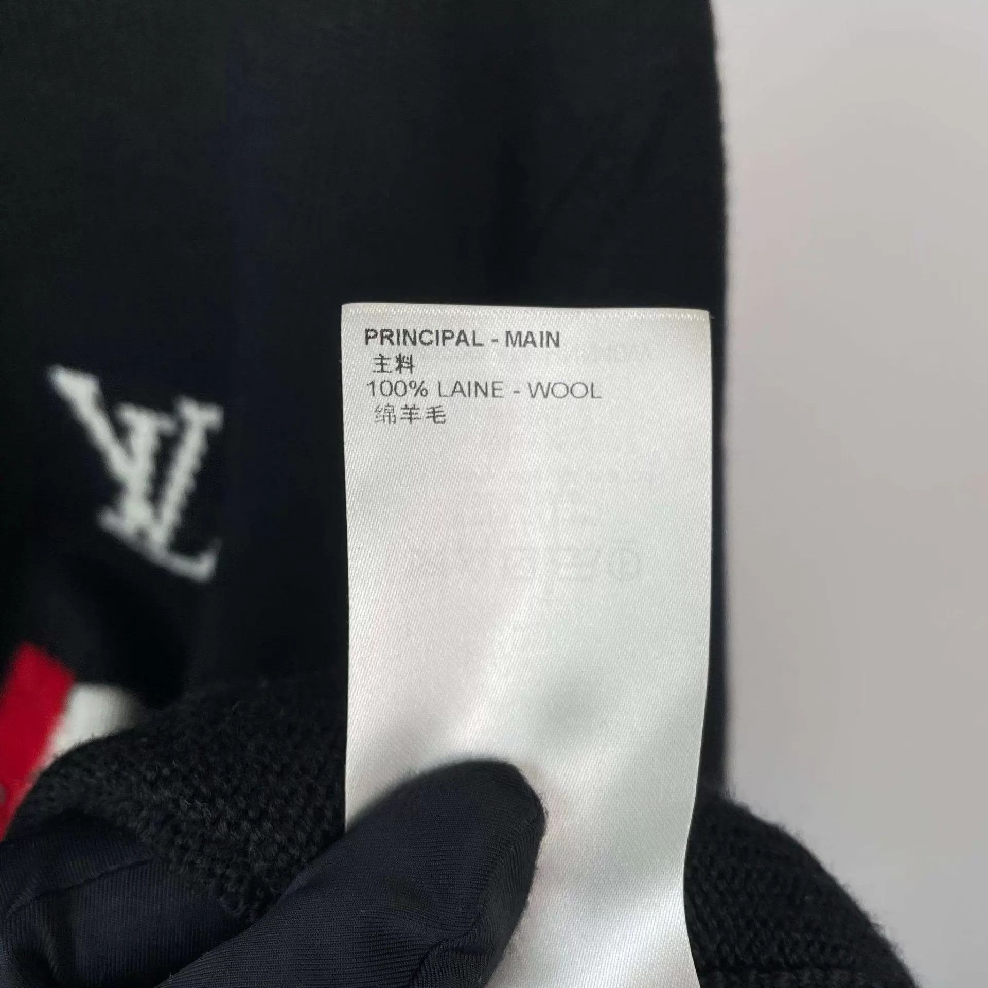 Louis Vuitton LV Cashmere Sweater L Black Size US L / EU 52-54 / 3 - 5 Thumbnail