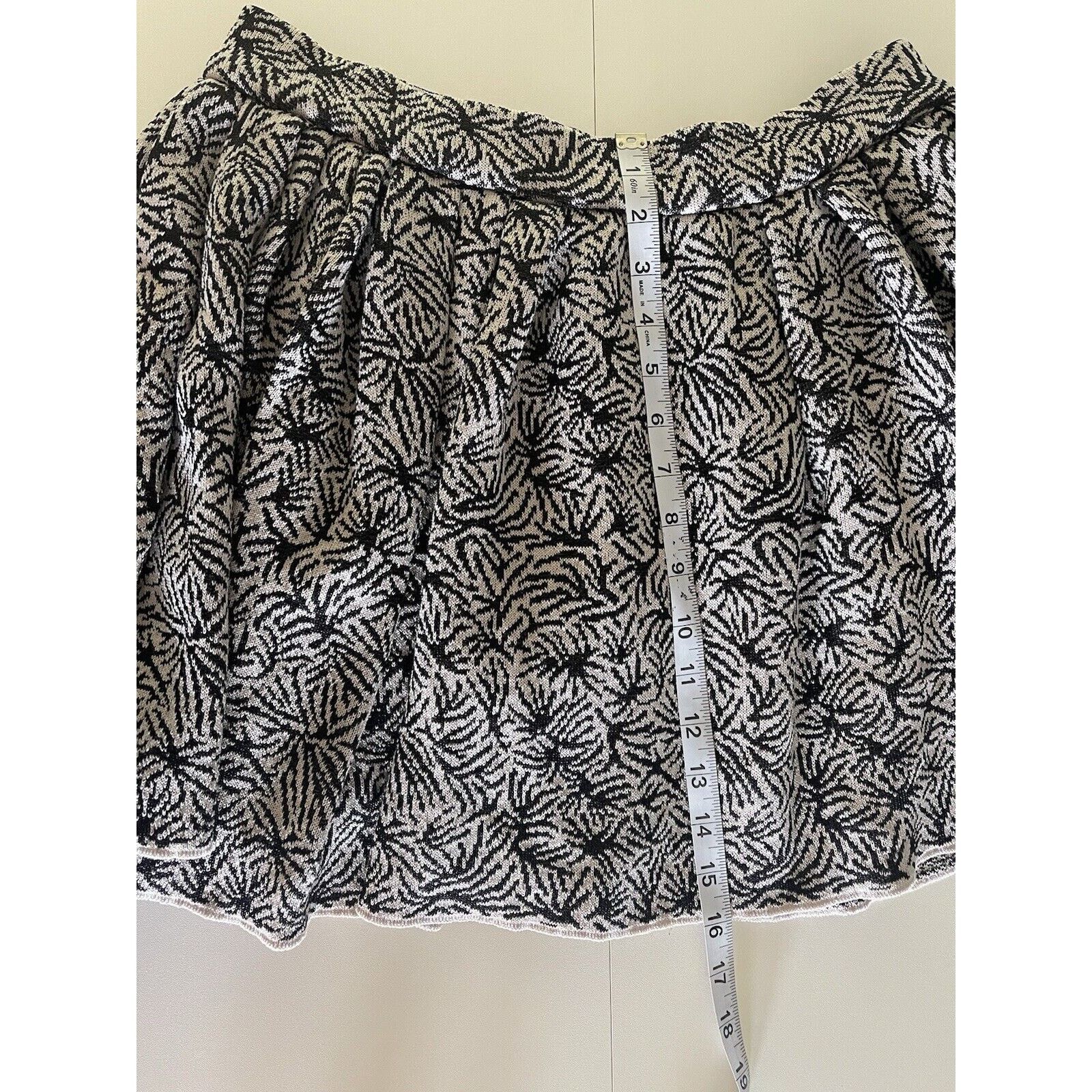Other Thierry Colson Wool Mini Skirt Black Cream Pleated Small Size 27" / US 4 / IT 40 - 9 Thumbnail