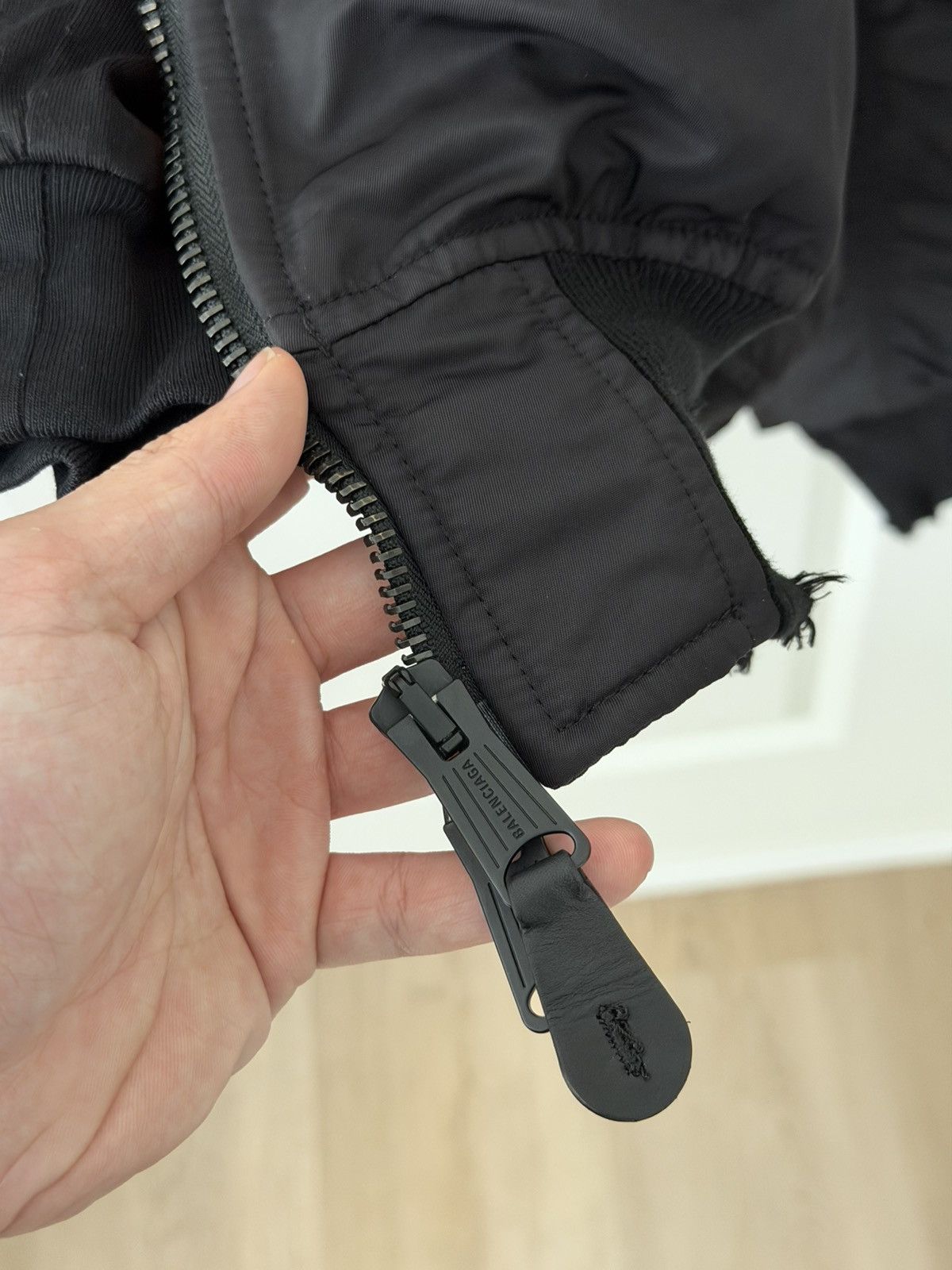 Balenciaga Balenciaga Incognito Bomber Jacket Size US S / EU 44-46 / 1 - 4 Thumbnail