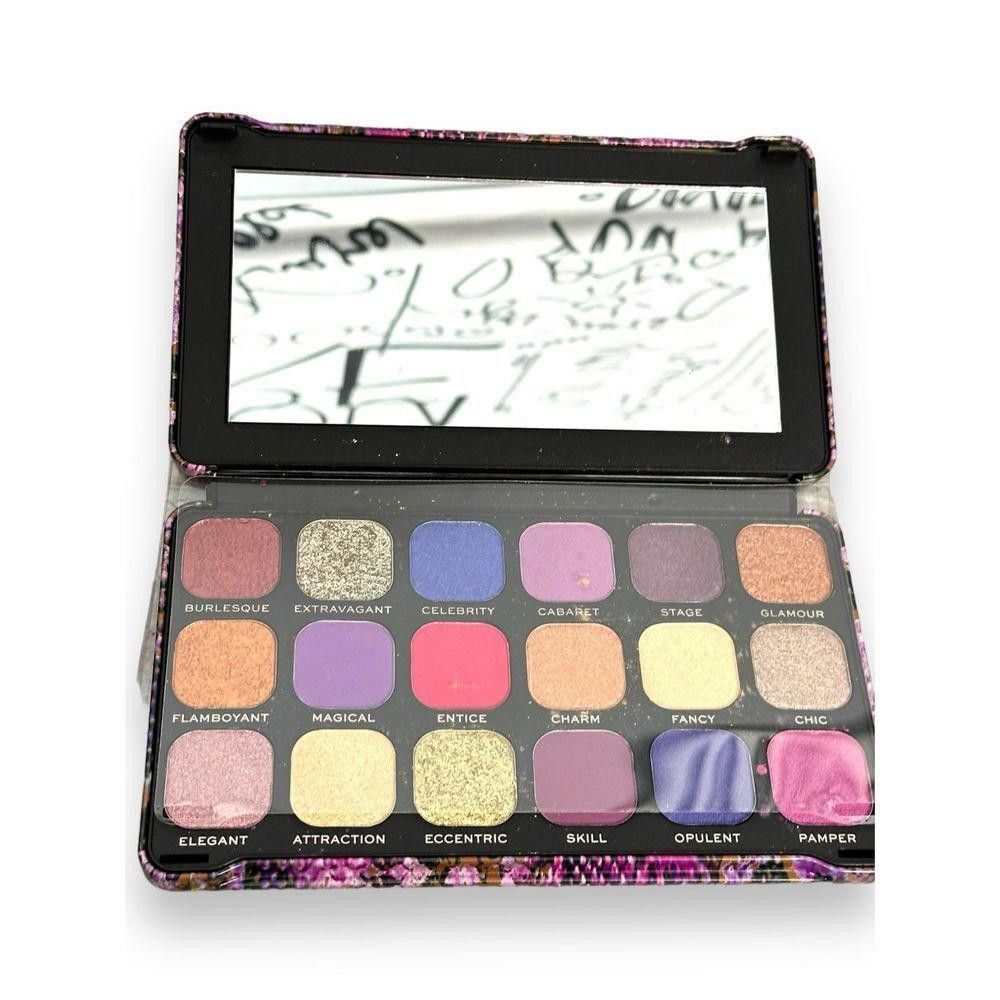 Other Revolution Forever Flawless Show Stopper shadow Pallet New Size ONE SIZE - 4 Thumbnail