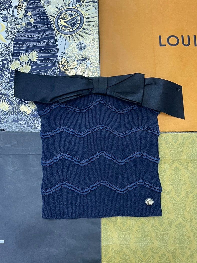 Chanel Chanel Blue knitted bow chest Size XXS / US 00 / IT 34 - 1 Thumbnail