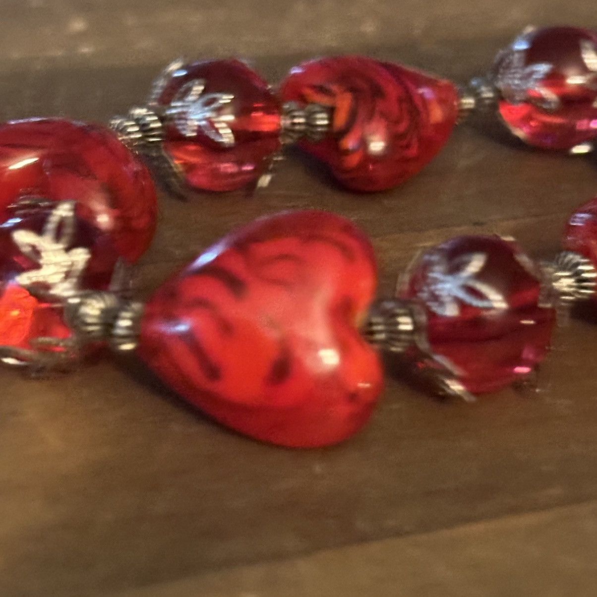 Other Red heart bead stretch bracelet Size ONE SIZE - 2 Thumbnail
