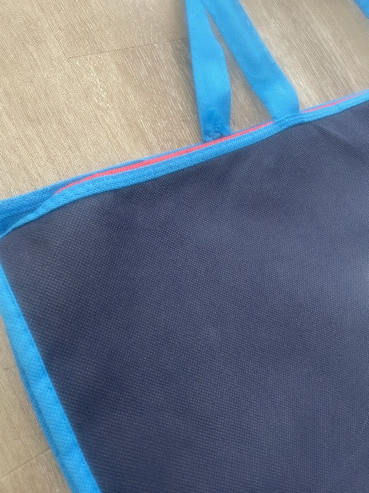 Opening Ceremony Opening Ceremony Mesh Foldable Color Block Suit Travel Bag Size ONE SIZE - 4 Thumbnail