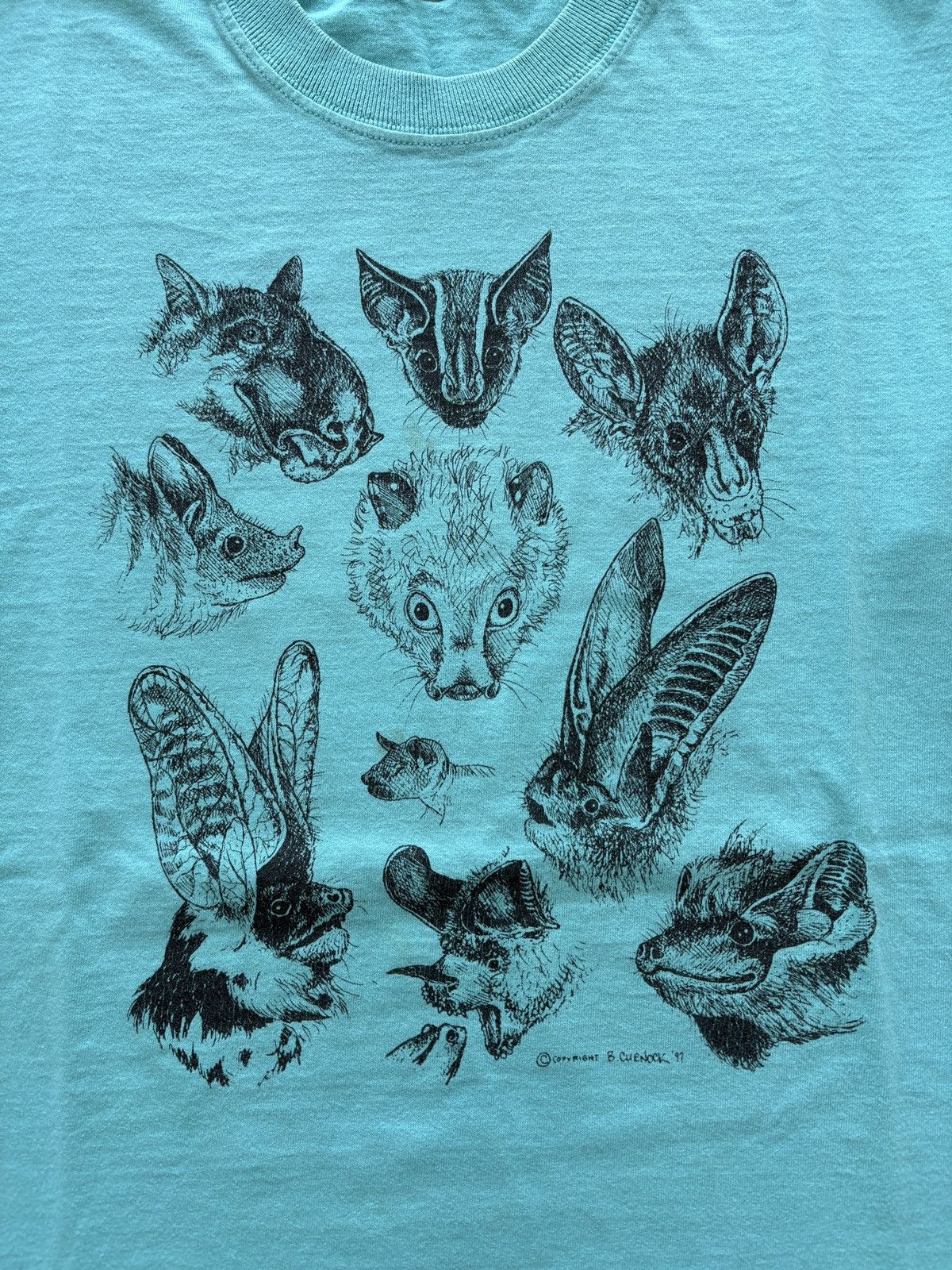 Vintage Vintage 90s Bat Graphic Tee Size US L / EU 52-54 / 3 - 2 Thumbnail