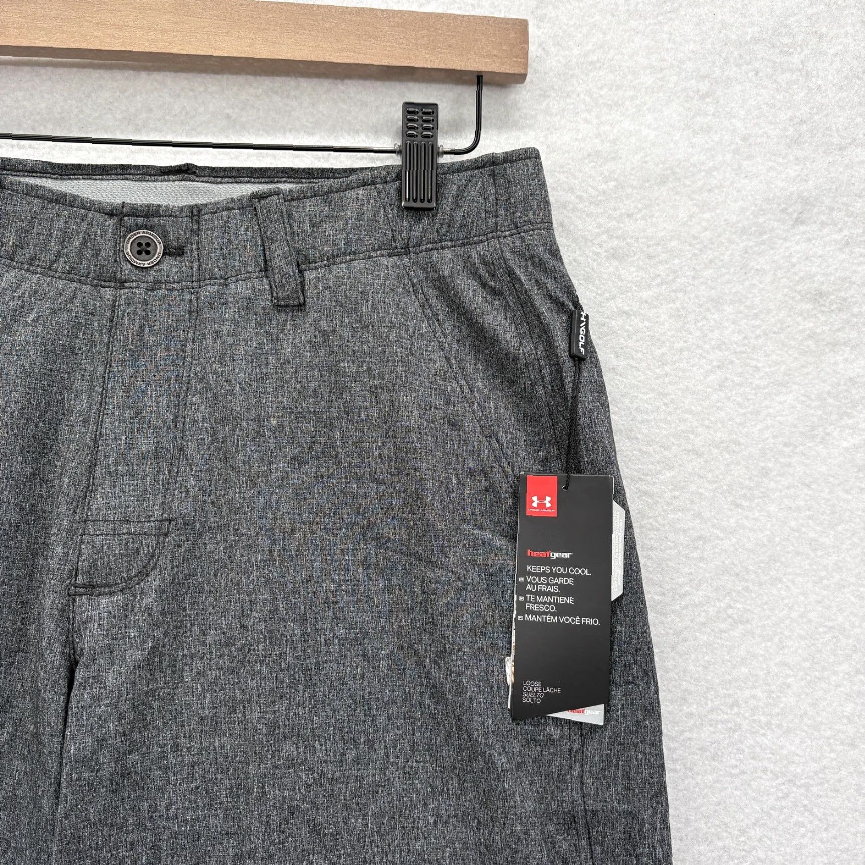 Under Armour Under Armour Shorts Mens 30 Gray HeatGear Golf Chino Lightweight Performance NWT Size US 30 / EU 46 - 2 Thumbnail
