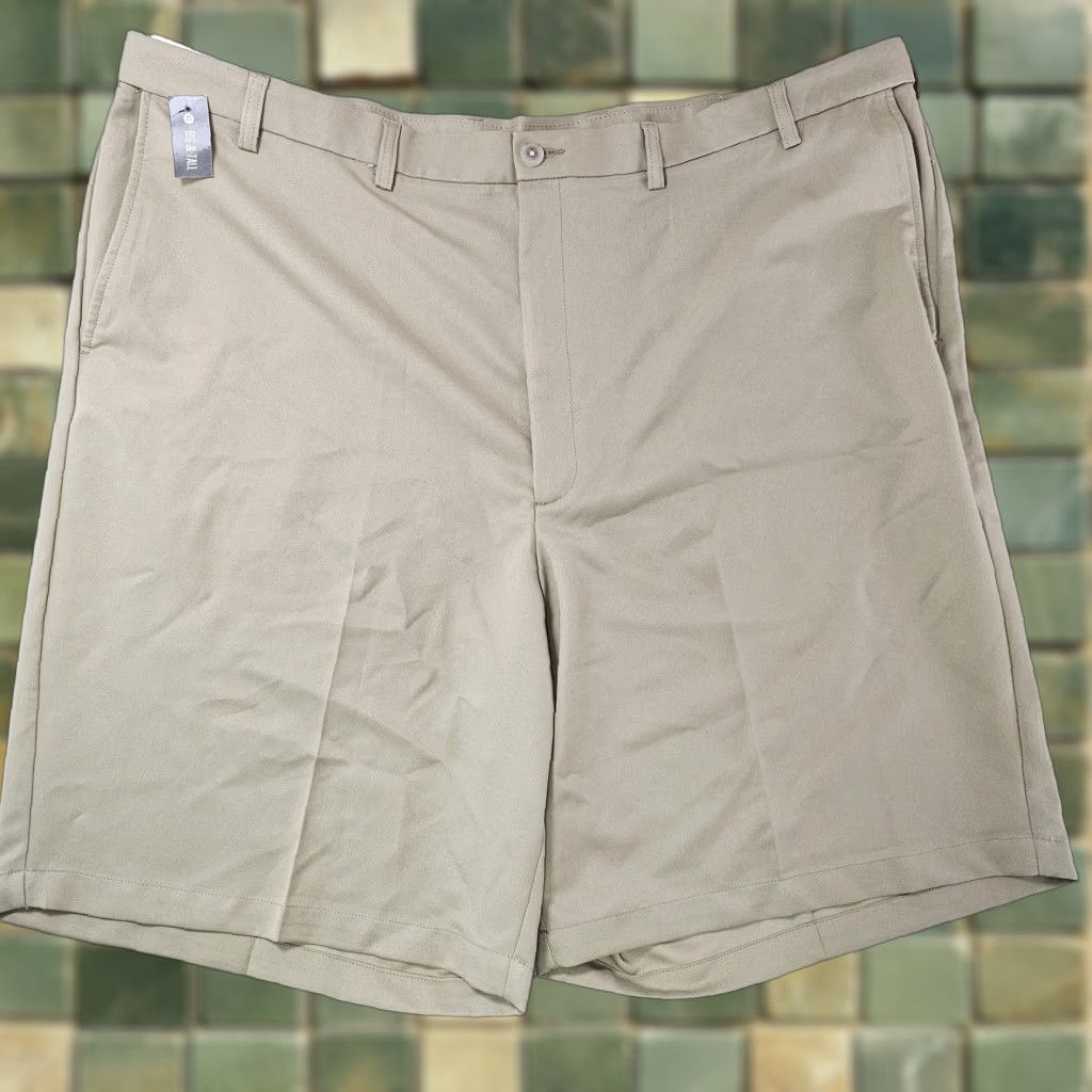 Haggar Haggar Shorts Mens 48 Chino Beige 11 Inseam Cool 18 Quick Dry UPF 50 Casual Belt Loops Flat Front Size US 32 / EU 48 - 1 Thumbnail