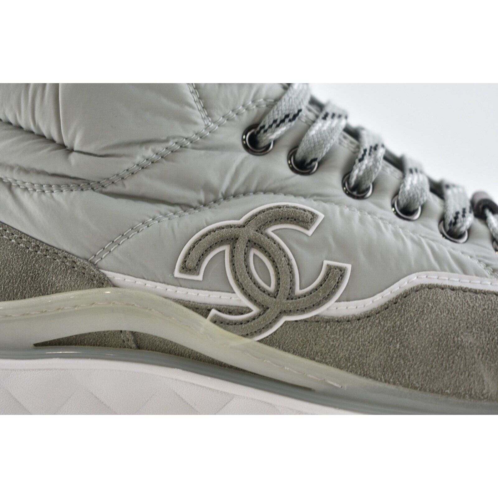 Chanel 19B Platform CC Logo Lace High Top Trainer Sneaker 41 Size US 11 / IT 41 - 3 Thumbnail