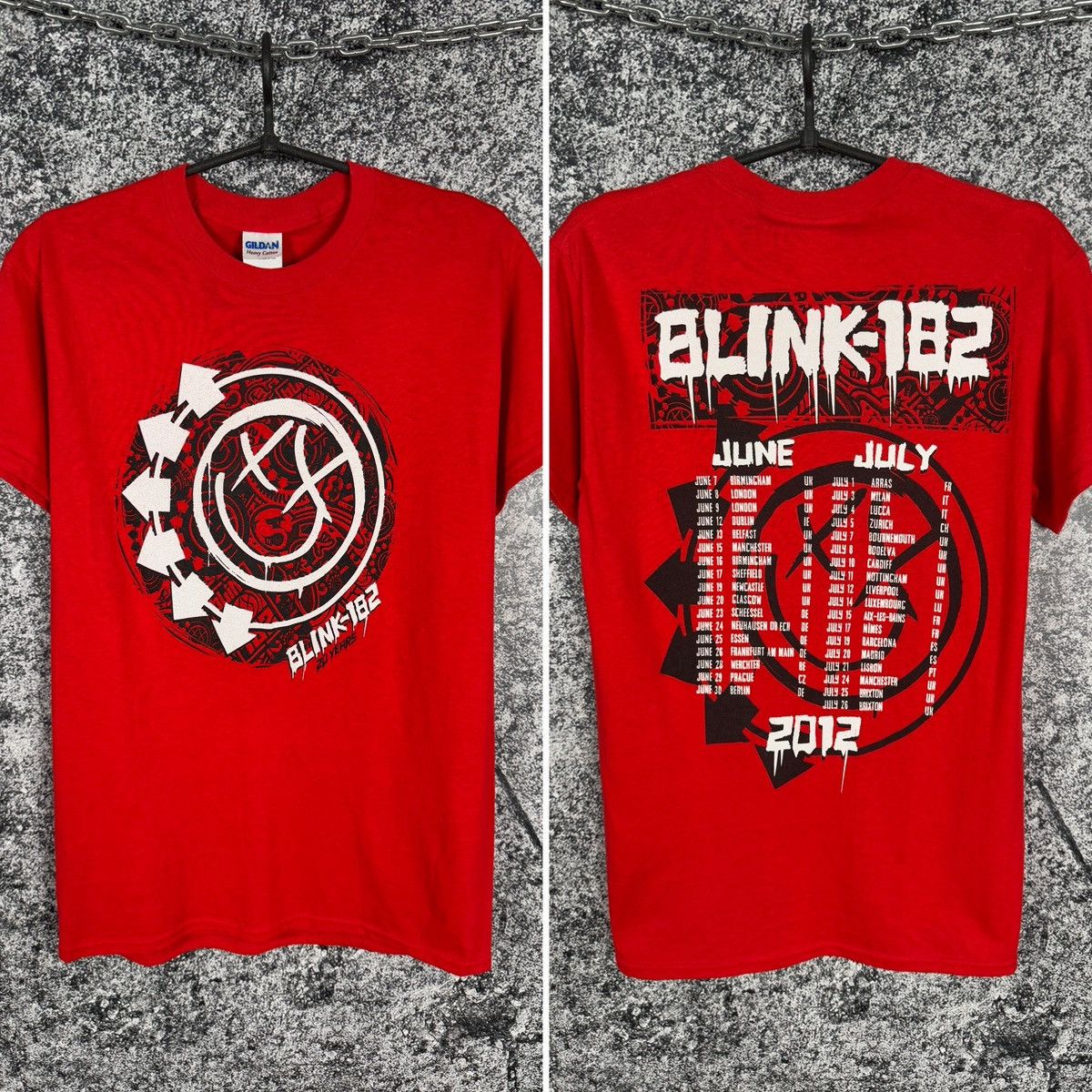 Band Tees Blink-182 Vintage T-Shirt Tour 2012 Concert Band Tee Size S Size US S / EU 44-46 / 1 - 1 Thumbnail