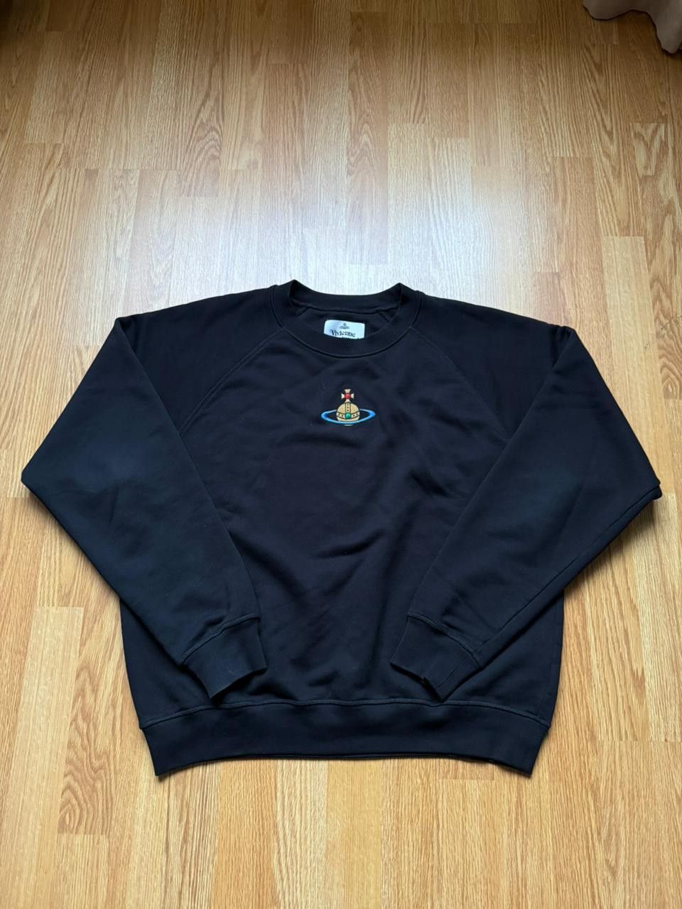 Vivienne Westwood CC28 Embroidery Orb Logo Sweatshirt in Black Size US M / EU 48-50 / 2 - 1 Thumbnail