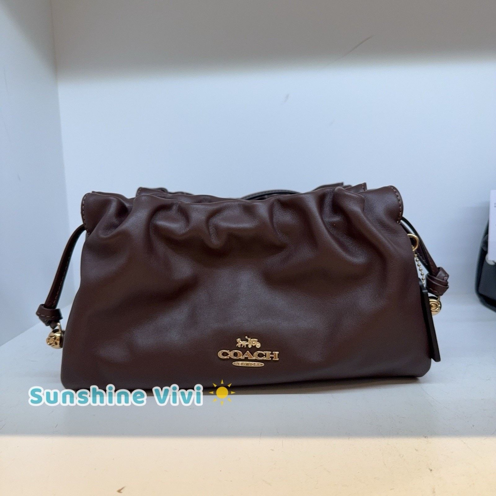 Coach NWT Coach Faye Shoulder Bag Crossbody leather/Maple CV529 Size ONE SIZE - 1 Thumbnail