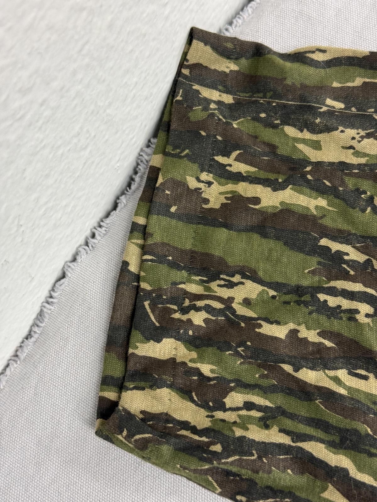 Signal Sport Vintage 80s Real Tree T-shirt Vertical Camo Pocket Tee XL Size US XL / EU 56 / 4 - 9 Thumbnail