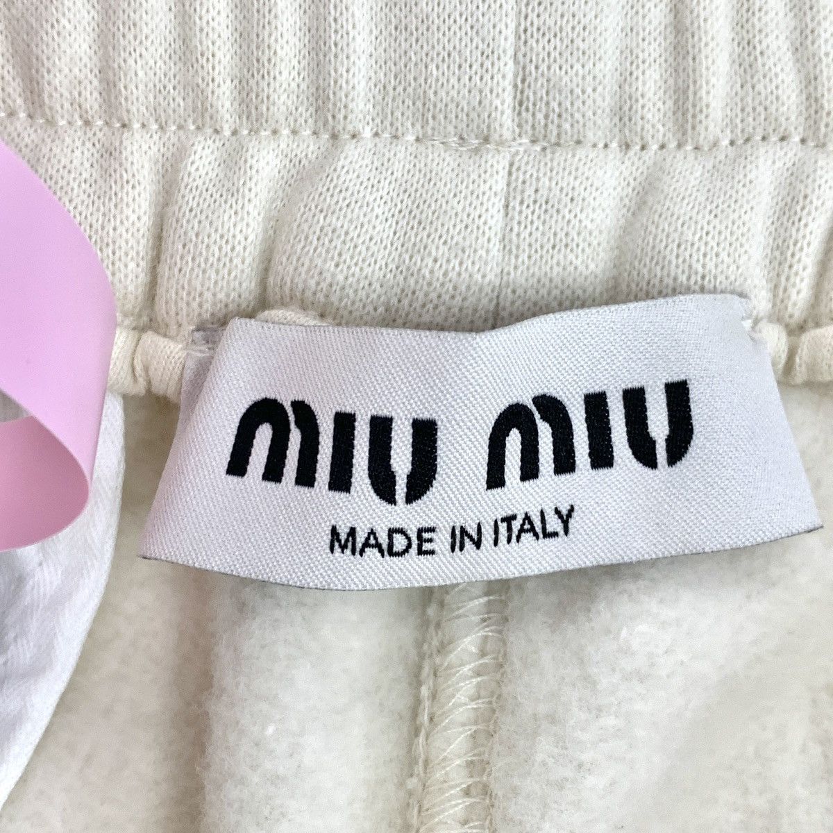 Miu Miu Miu Miu Beige Letter Logo Embroidered Casual Shorts K26WX Size 27" / US 4 / IT 40 - 6 Thumbnail
