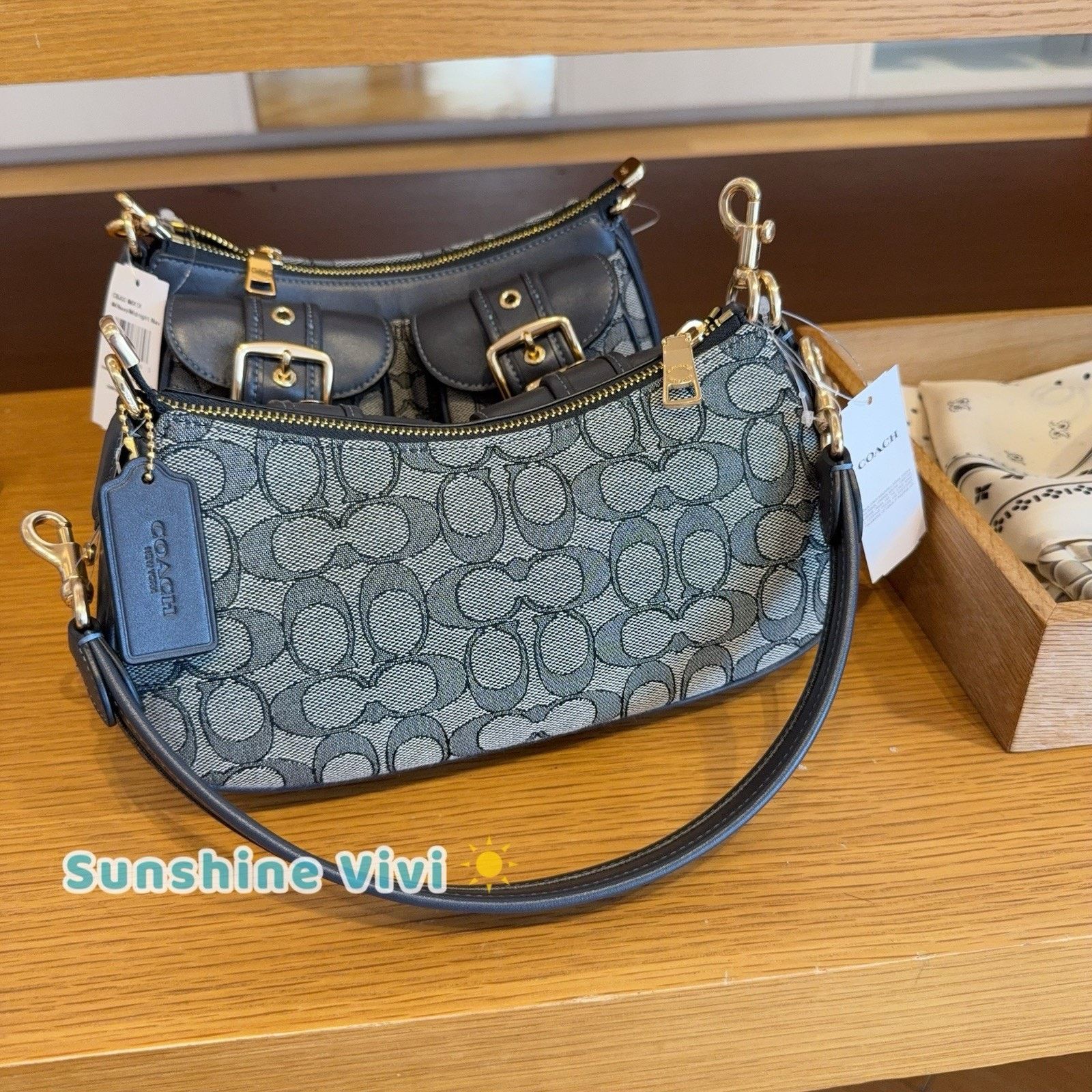 Coach NWT Coach Ashton Bag Signature Jacquard CBJ00 Navy/Midnight Size ONE SIZE - 4 Thumbnail