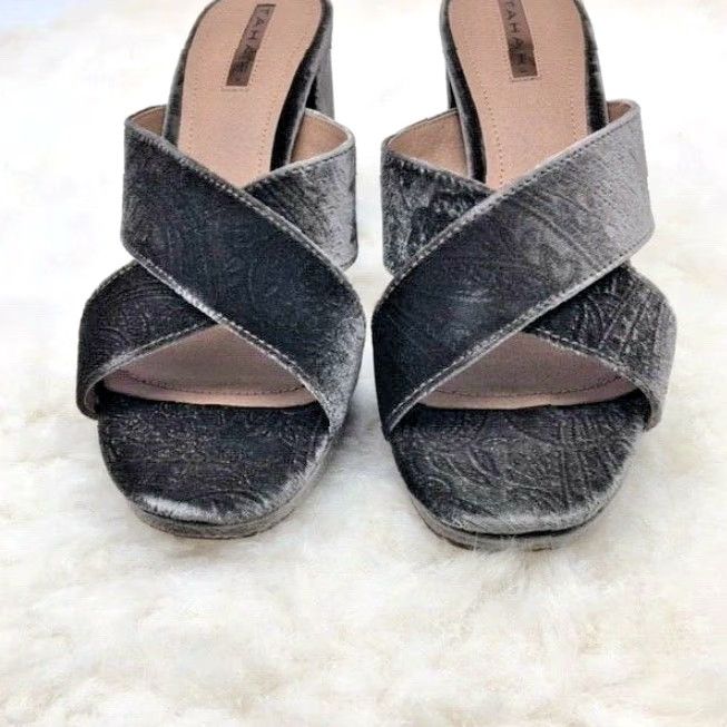 Vintage Tahari Women's High Heel Platform Slide Sandals, Crisscross Strap, Taupe, Size 6.5 M Size US 6.5 / IT 36.5 - 4 Thumbnail