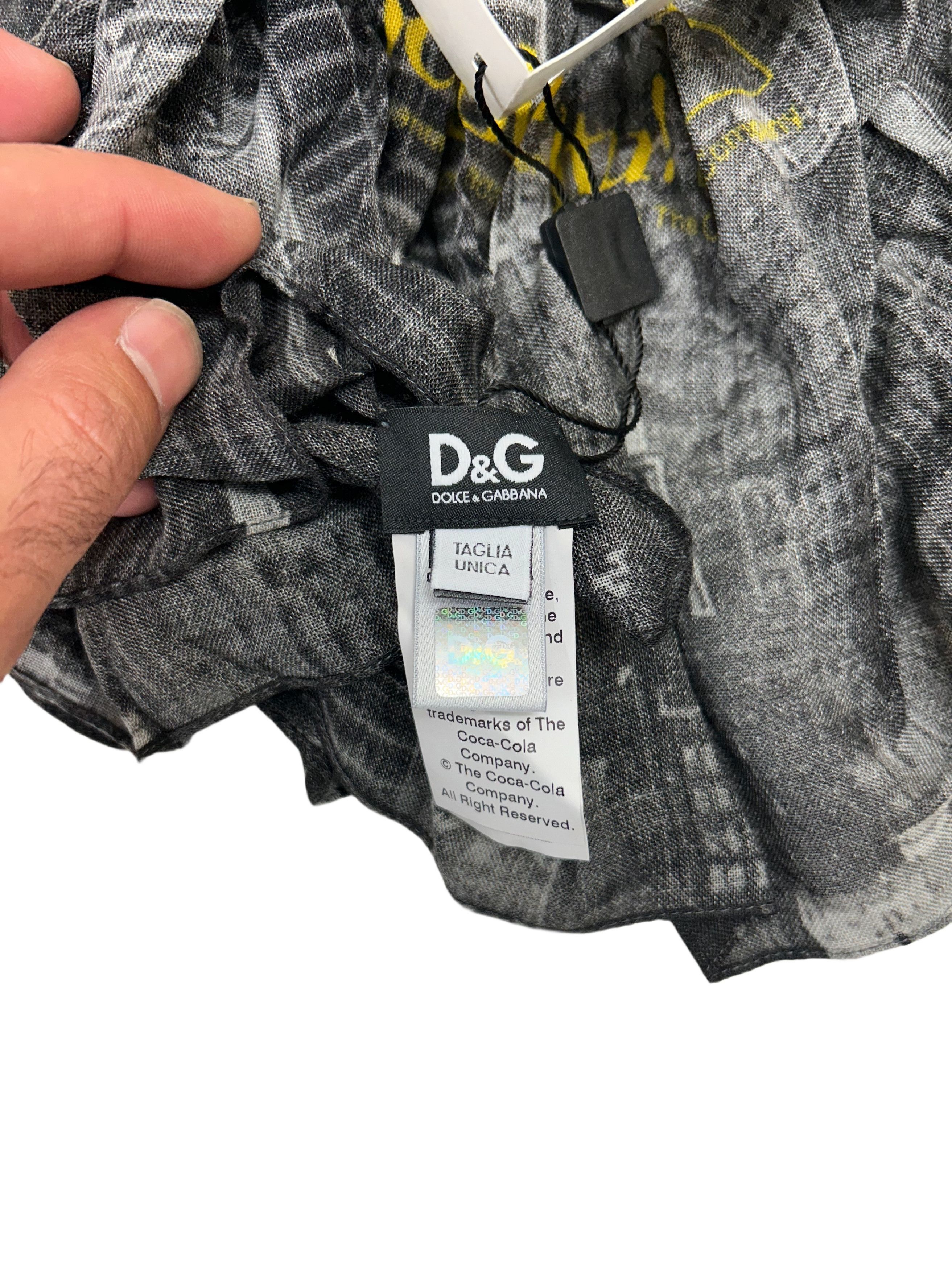 Dolce & Gabbana D&G Graphic Print Scarf With Coca Cola Motif Size ONE SIZE - 6 Thumbnail