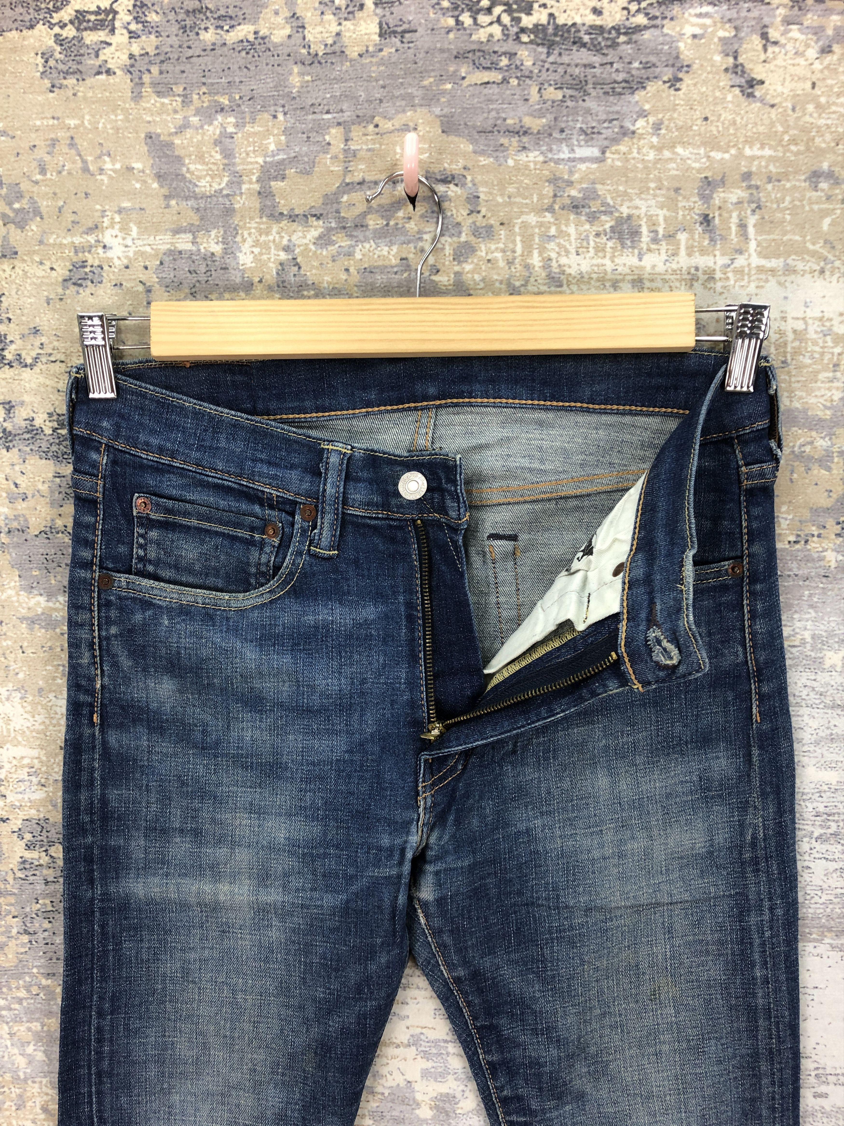 Levi's Vintage Y2K Levis 519 Skinny Jeans Levi's Faded Wash Denim Size US 30 / EU 46 - 8 Thumbnail