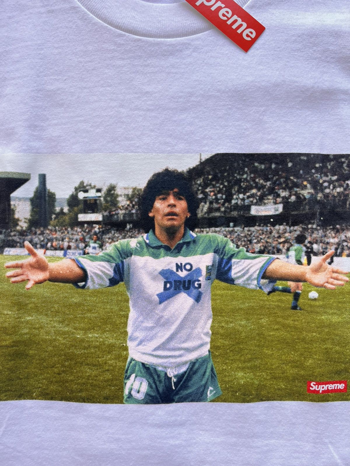 Supreme XL Supreme Maradona Tee white T-shirt football diego drugs Size US XL / EU 56 / 4 - 3 Thumbnail