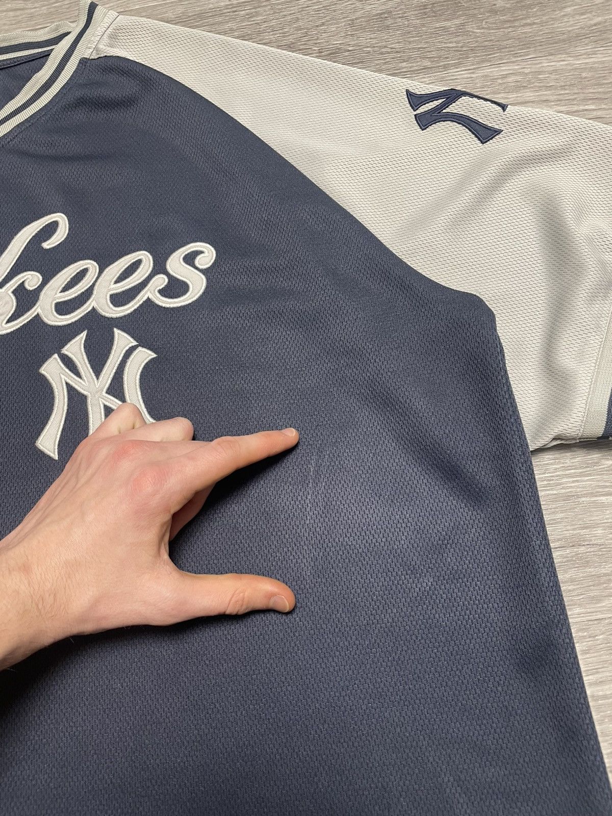 New York Yankees Stitches New York Yankees Embroidered Patch Jersey Shirt 90s Size US XL / EU 56 / 4 - 7 Thumbnail